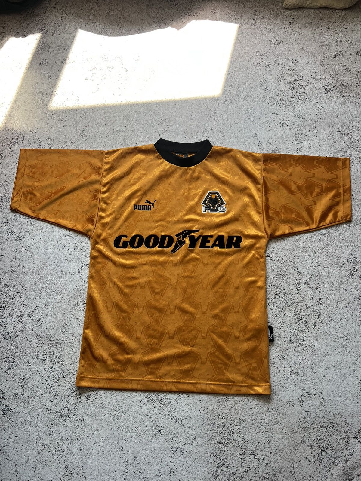 Puma × Vintage 1996-98 WOLVES WOLVERHAMPTON Puma Vintage Training Sirts Size US M / EU 48-50 / 2 - 14 Thumbnail