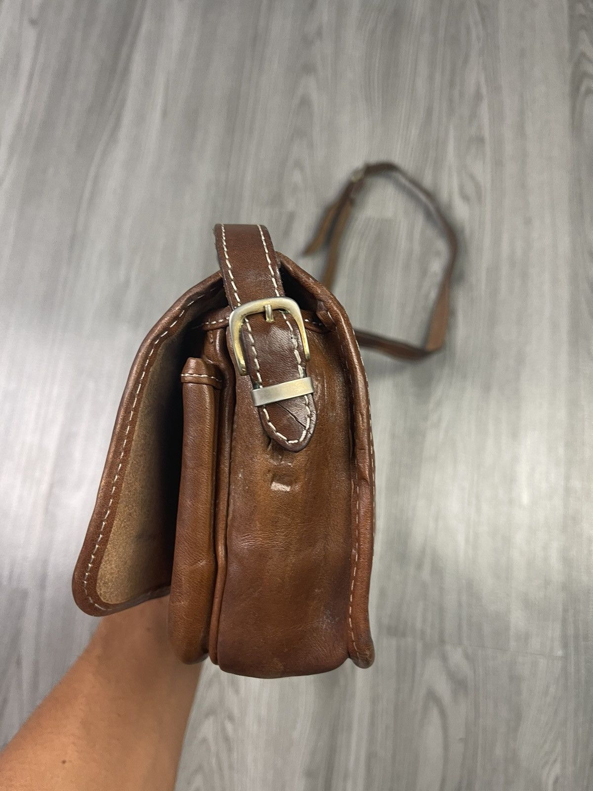 Genuine Leather Unisex! Floral motif crafted leather box crossbody bag Size ONE SIZE - 3 Thumbnail