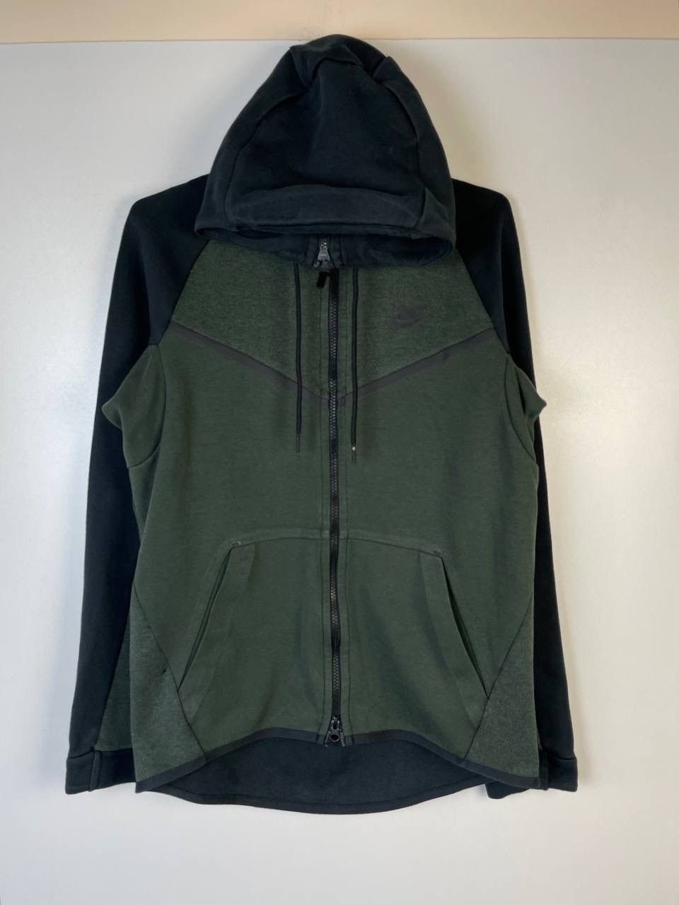 Vintage Nike tech fleece hoodie size S Size US S / EU 44-46 / 1 - 1 Thumbnail