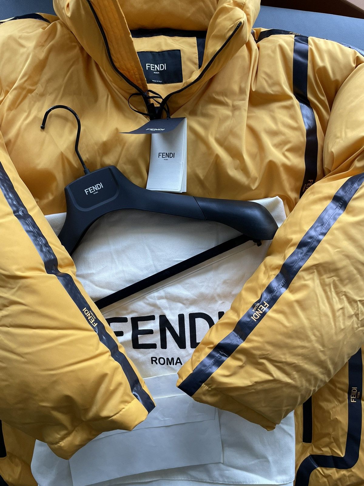 Fendi $3,500 Value Brand NEW Fendi Logo Duck Down Parka Jacket Size US XL / EU 56 / 4 - 25 Thumbnail