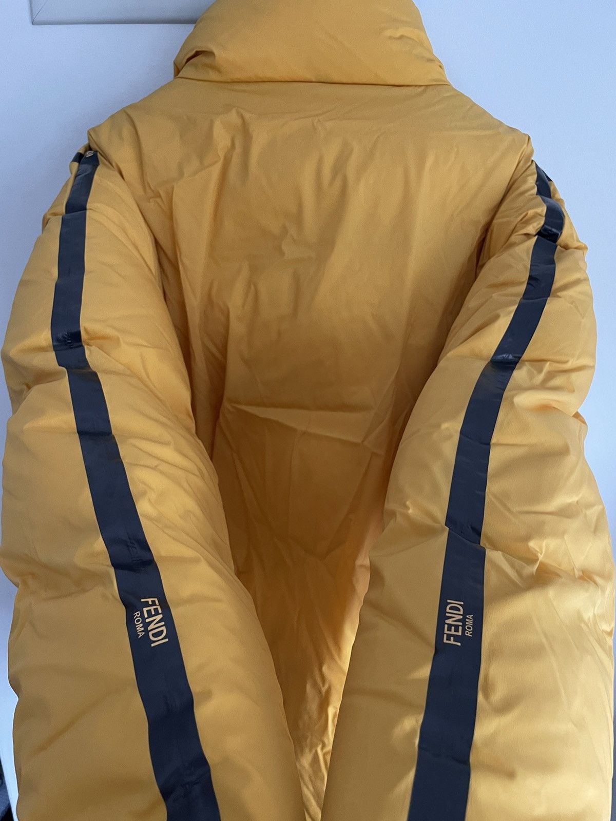 Fendi $3,500 Value Brand NEW Fendi Logo Duck Down Parka Jacket Size US XL / EU 56 / 4 - 7 Thumbnail