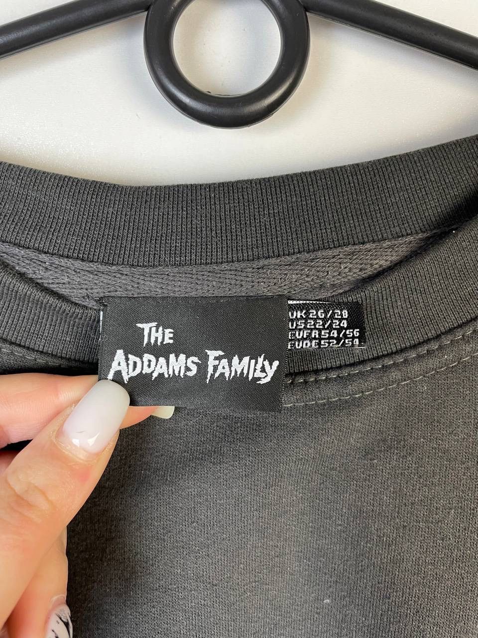 Vintage The Adams Family vintage sweatshirt size L Size US L / EU 52-54 / 3 - 2 Thumbnail