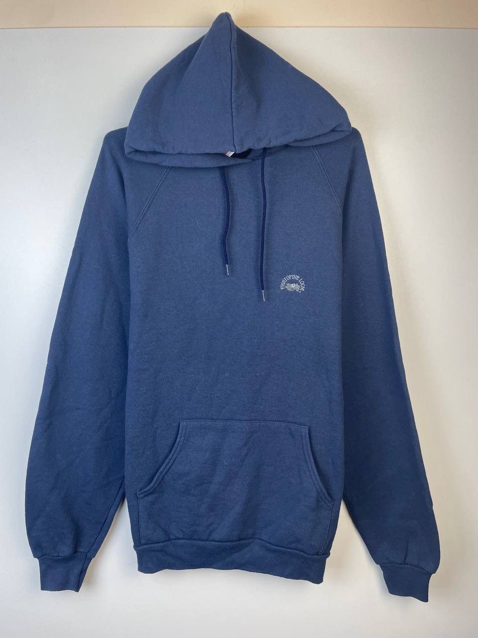 Vintage Fruit of the loom vintage hoodie size Xl Size US XL / EU 56 / 4 - 1 Thumbnail