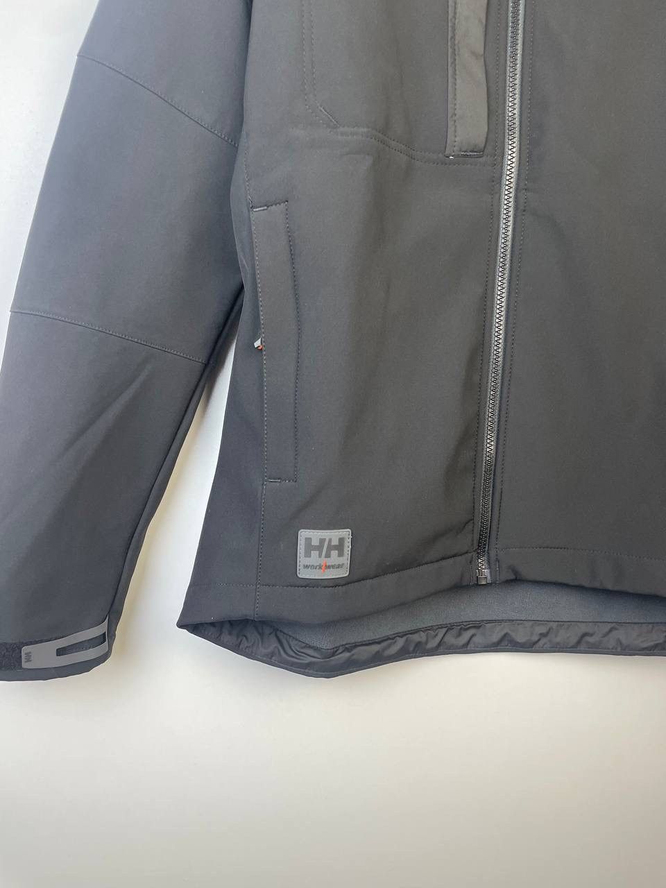 Helly Hansen Helly Hansen outdoor jacket size M Size US M / EU 48-50 / 2 - 5 Thumbnail