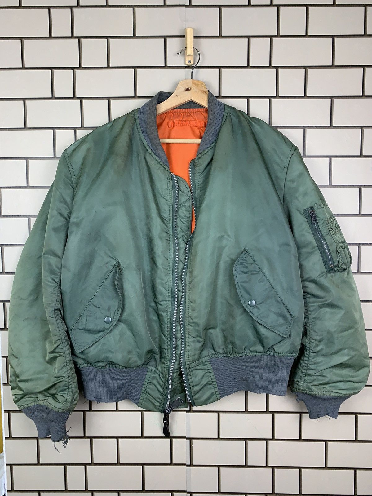 Alpha Industries Vintage Alpha Industries Bomber Jacket Made in Usa Size US L / EU 52-54 / 3 - 21 Thumbnail