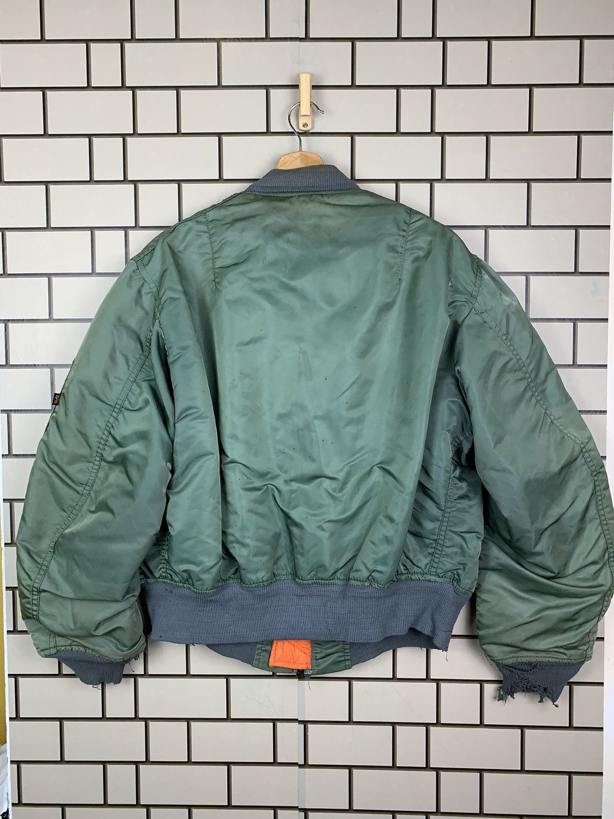 Alpha Industries Vintage Alpha Industries Bomber Jacket Made in Usa Size US L / EU 52-54 / 3 - 13 Thumbnail