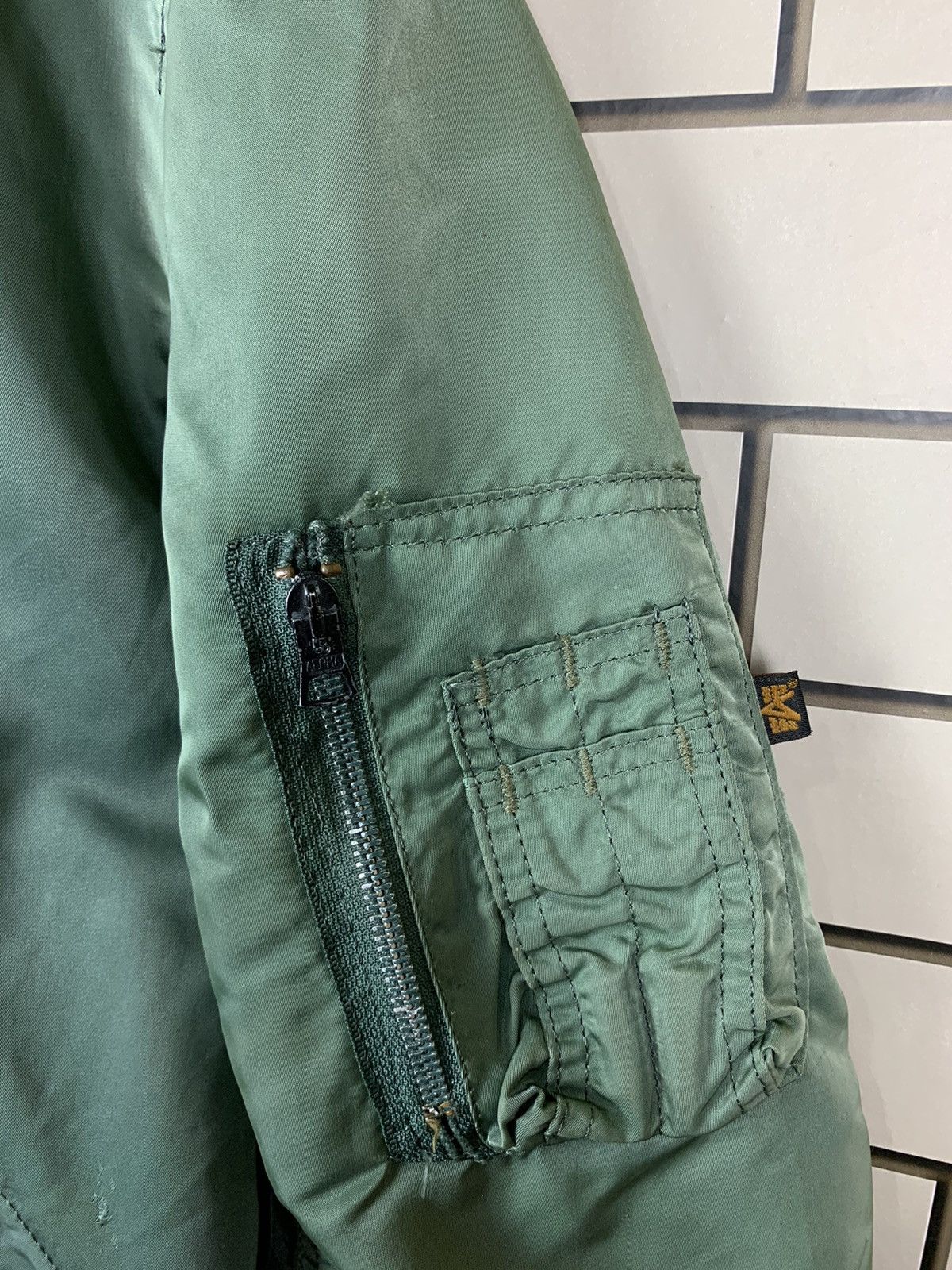 Alpha Industries Vintage Alpha Industries Bomber Jacket Made in Usa Size US L / EU 52-54 / 3 - 6 Thumbnail