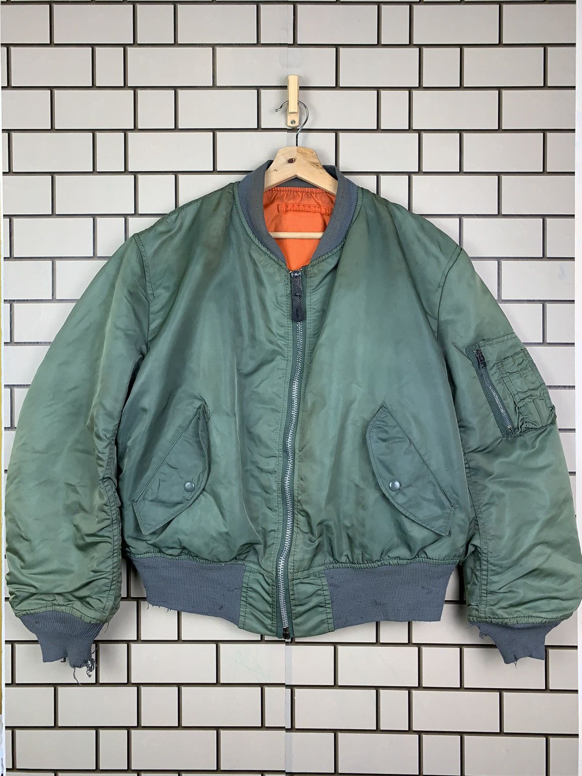 Alpha Industries Vintage Alpha Industries Bomber Jacket Made in Usa Size US L / EU 52-54 / 3 - 1 Thumbnail