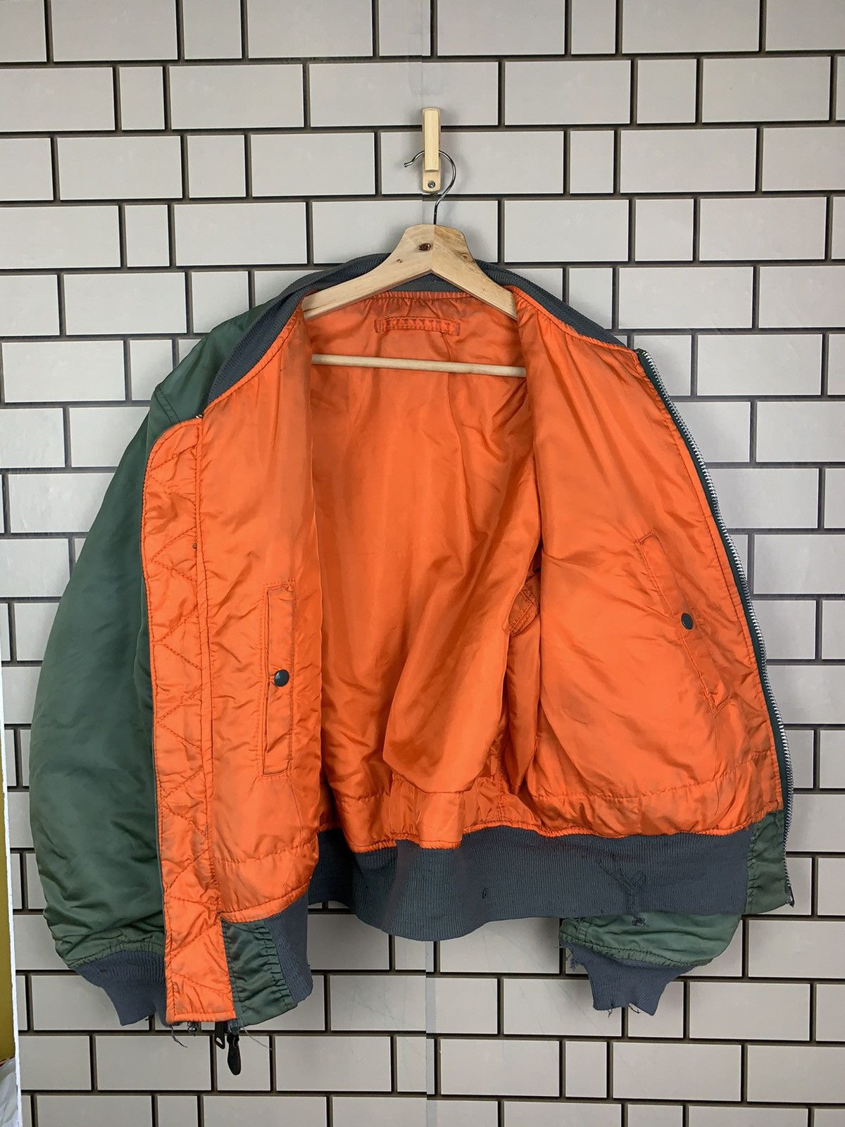 Alpha Industries Vintage Alpha Industries Bomber Jacket Made in Usa Size US L / EU 52-54 / 3 - 23 Thumbnail