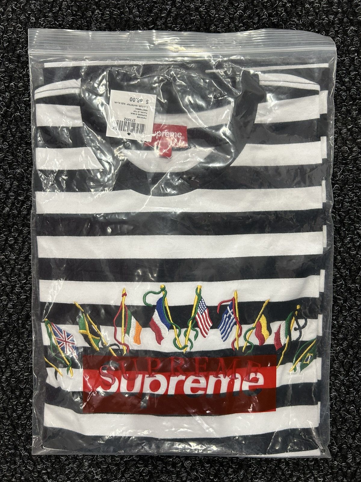 supreme Flags L/S Top Supreme 