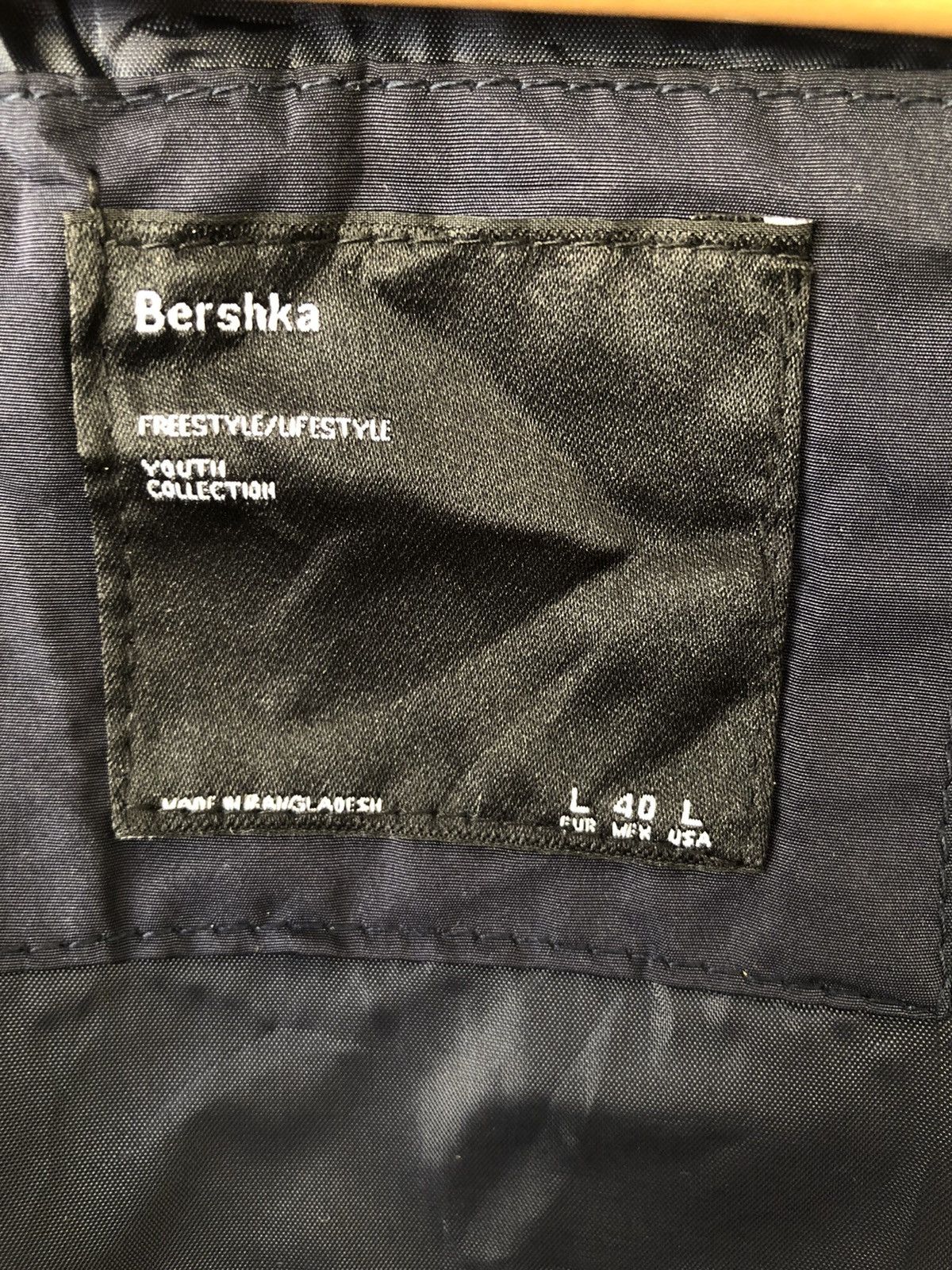 Bershka BNWT BERSHKA BOMBERS Size US L / EU 52-54 / 3 - 7 Thumbnail