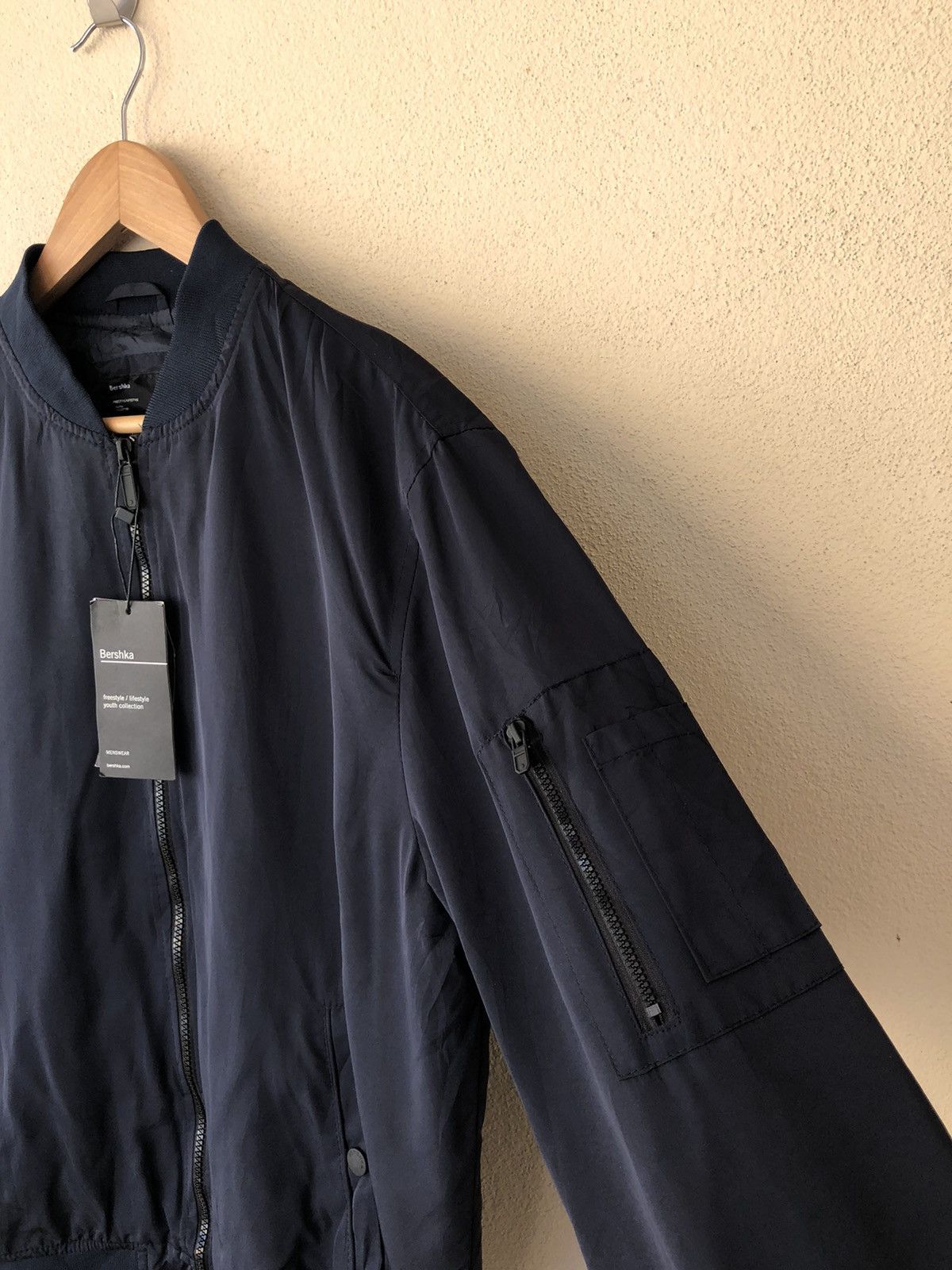 Bershka BNWT BERSHKA BOMBERS Size US L / EU 52-54 / 3 - 3 Thumbnail
