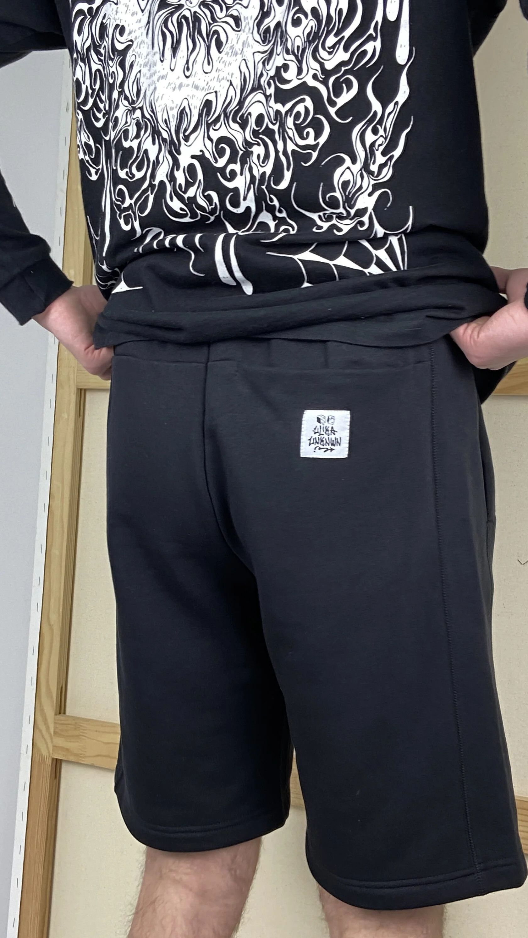 Other Streetwear shorts basic black ulika unknwnn Size US 34 / EU 50 - 4 Thumbnail