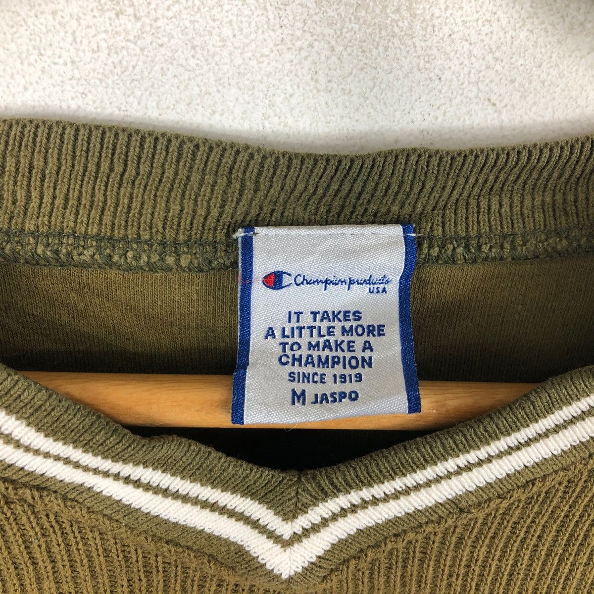 Champion Vintage Champion Sweatshirt Casual Jumper Streetwear Size US M / EU 48-50 / 2 - 3 Thumbnail