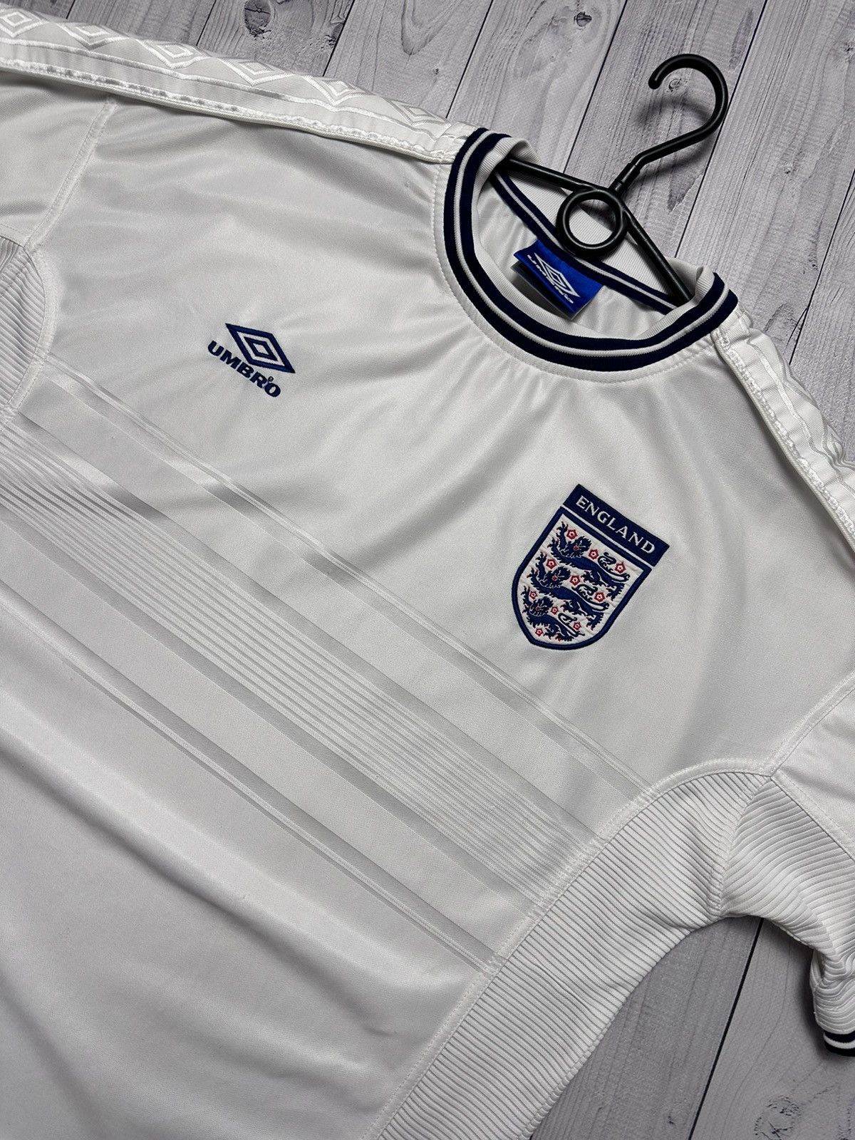Umbro Vintage Umbro soccer jersey England size XL Size US XL / EU 56 / 4 - 2 Thumbnail