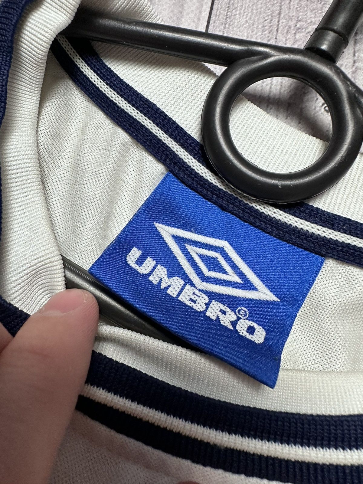 Umbro Vintage Umbro soccer jersey England size XL Size US XL / EU 56 / 4 - 4 Thumbnail