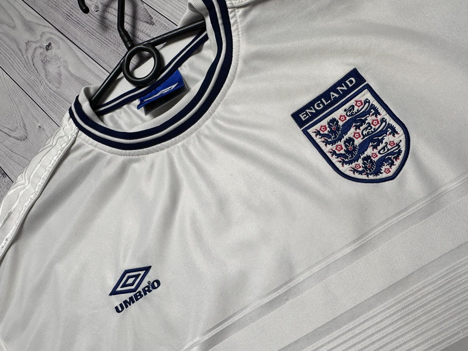 Umbro Vintage Umbro soccer jersey England size XL Size US XL / EU 56 / 4 - 3 Thumbnail