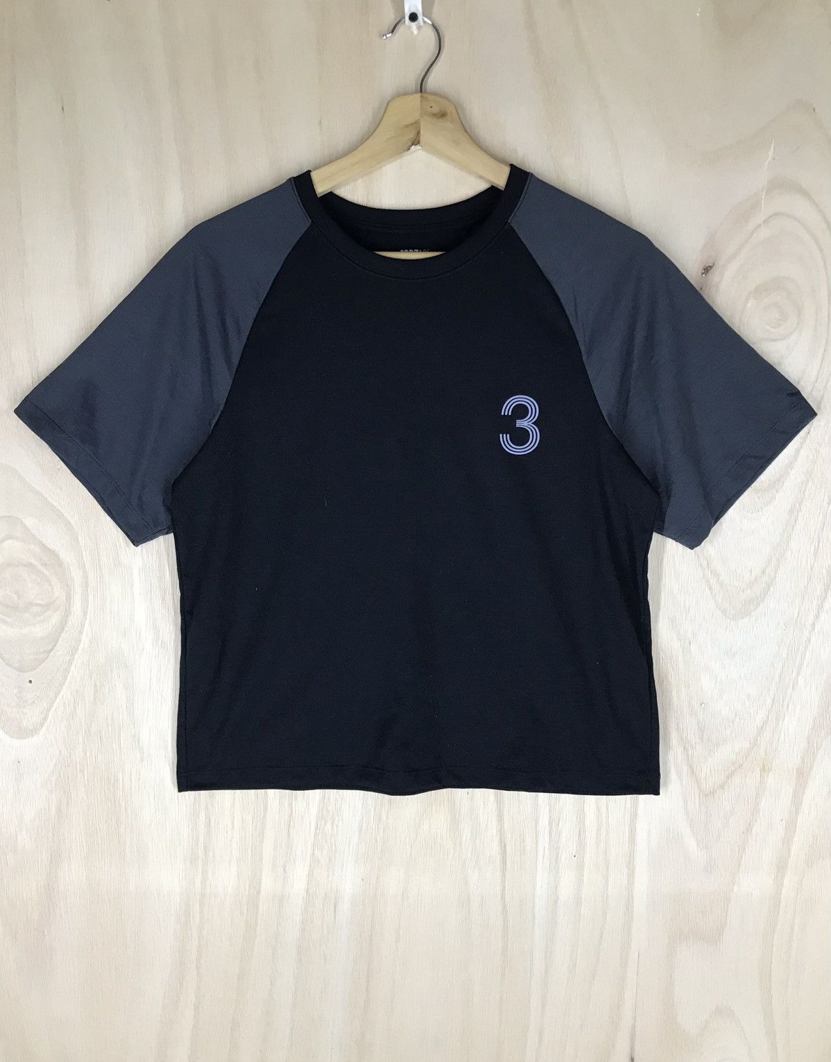 image of Art x Moma Uniqlo X Moma Special Edition Crop Tops in Black Gray, Women's (Size Medium)