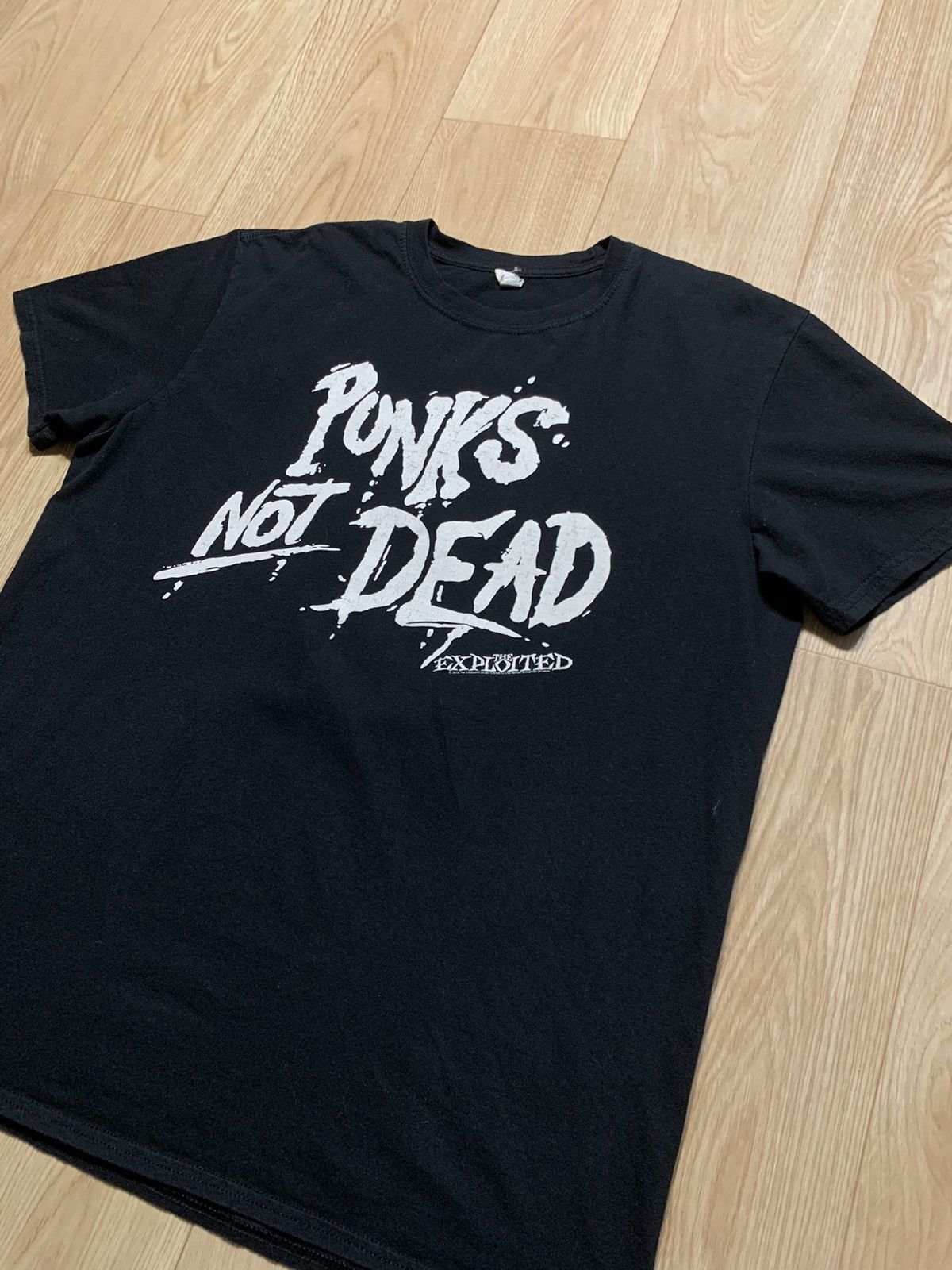 Band Tees Y2K Vintage PUNKS NOT DEAD T-Shirt Rare Size US XL / EU 56 / 4 - 2 Thumbnail