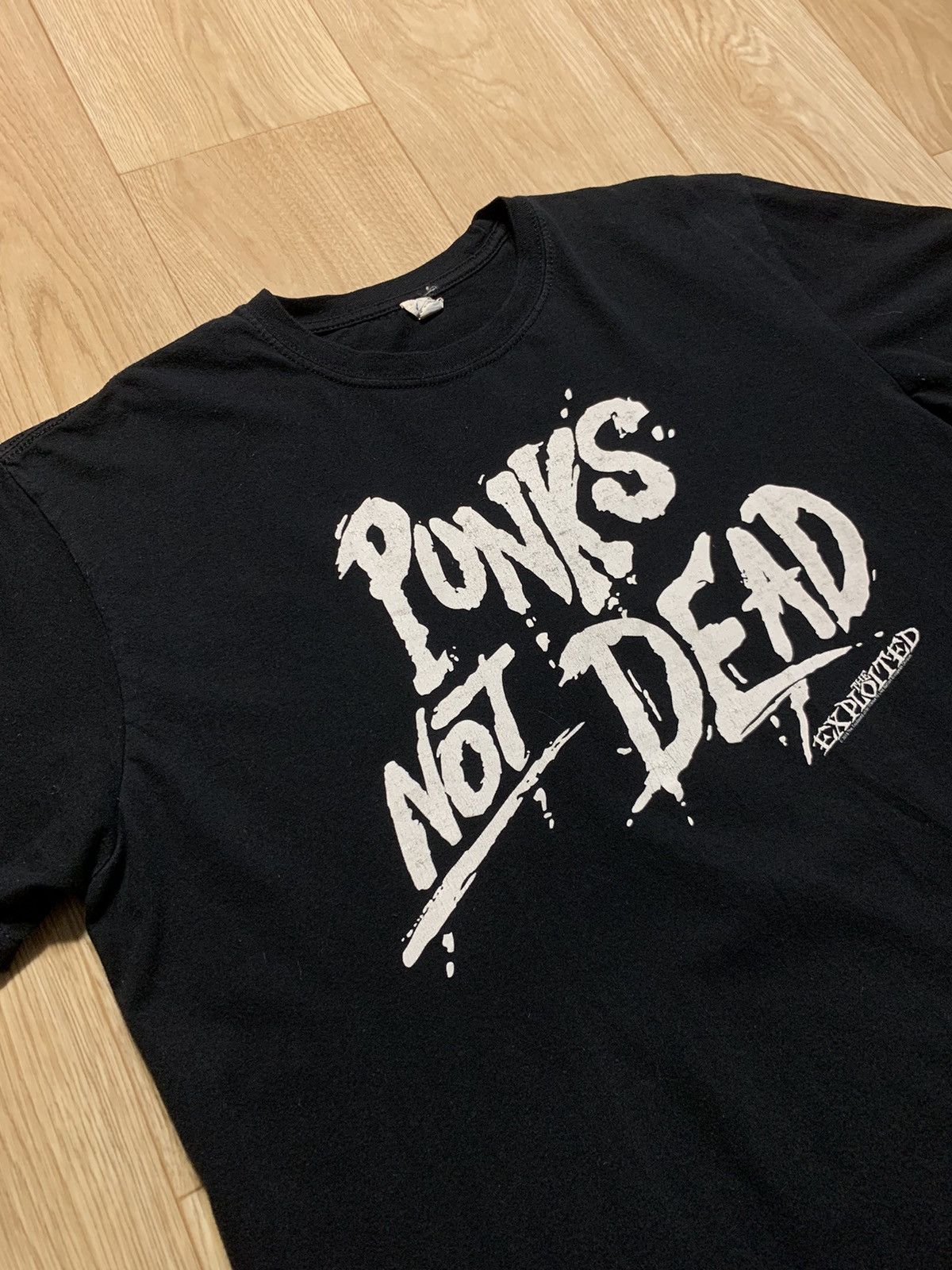 Band Tees Y2K Vintage PUNKS NOT DEAD T-Shirt Rare Size US XL / EU 56 / 4 - 3 Thumbnail