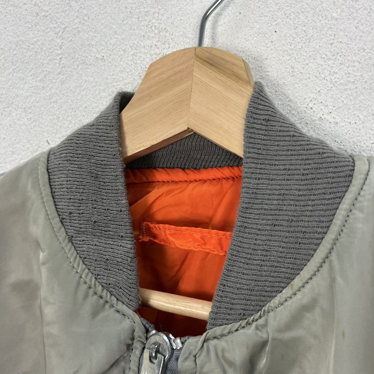 Alpha Industries VINTAGE ALPHA INDUSTRIES MA 1 BOMBER JACKET RIOT RIOT Size US M / EU 48-50 / 2 - 6 Thumbnail
