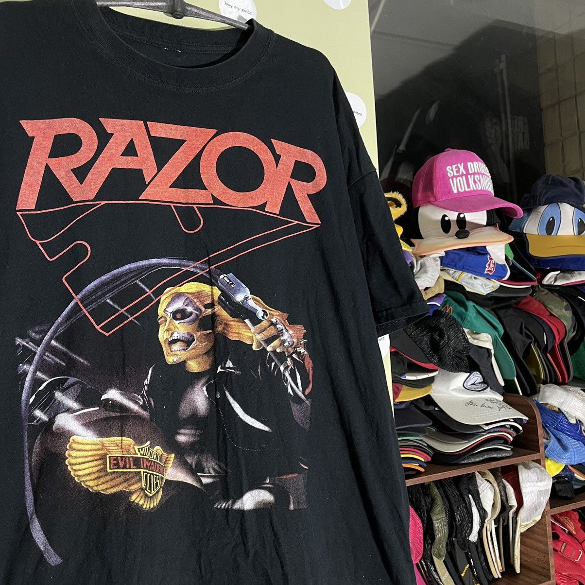 Vintage Vintage Y2K Razor Graphic Tee Band Tee Skate Punk Faded XXL Size US XXL / EU 58 / 5 - 5 Thumbnail