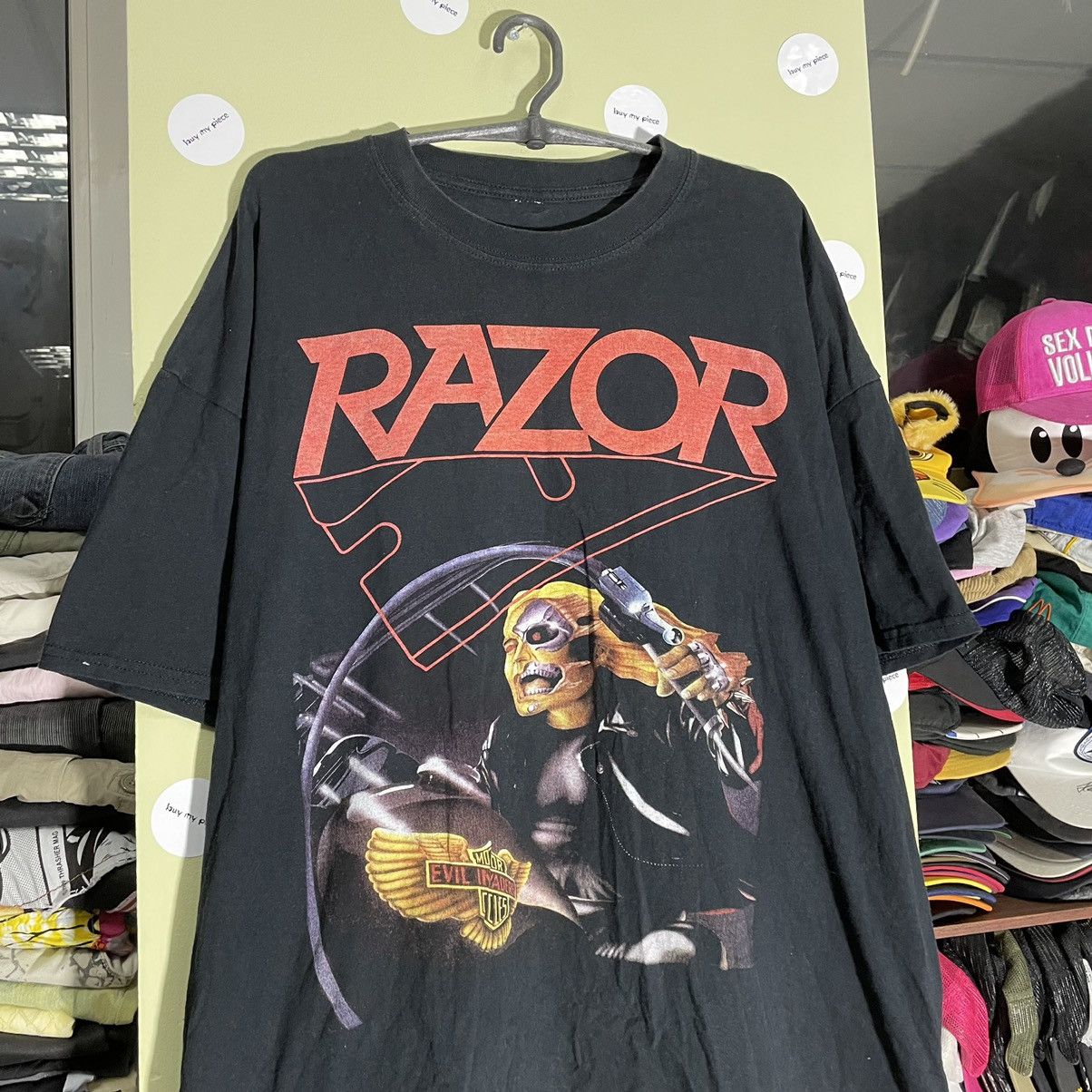 Vintage Vintage Y2K Razor Graphic Tee Band Tee Skate Punk Faded XXL Size US XXL / EU 58 / 5 - 4 Thumbnail