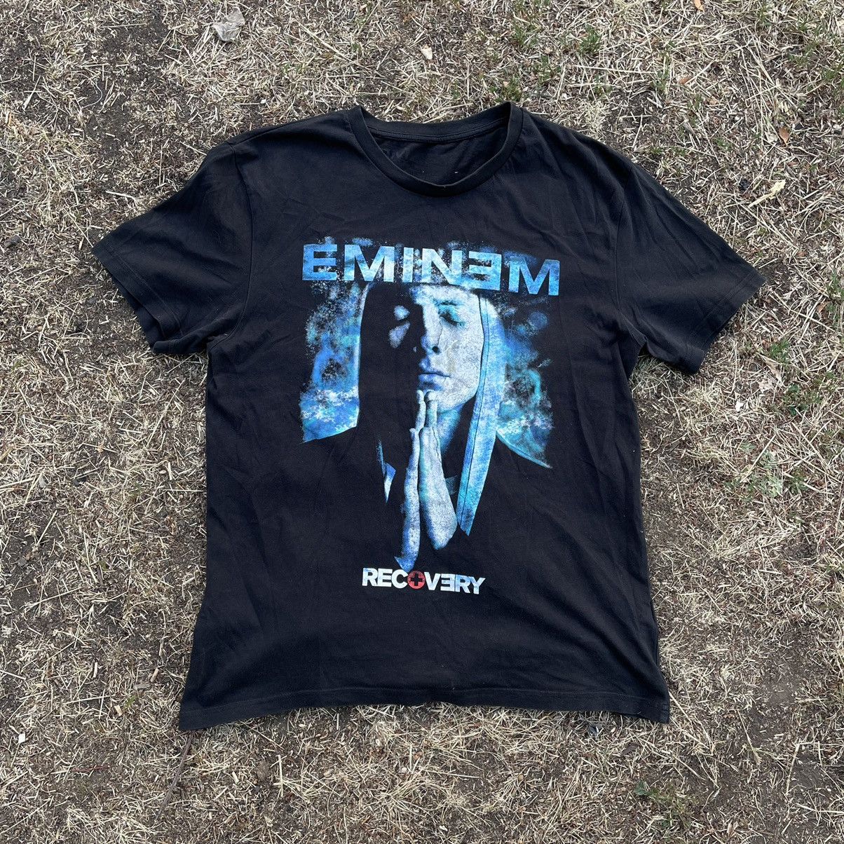 Vintage Vintage Y2K Eminem Graphic Band Tee Faded Black Streetwear S Size US S / EU 44-46 / 1 - 1 Thumbnail
