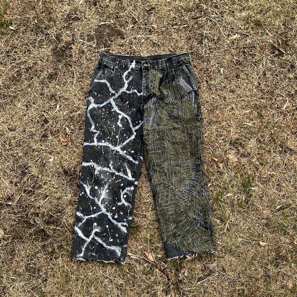 Vintage Vintage Y2K Baggy Distressed Skate Pants Streetwear Logo 34 Size US 34 / EU 50 - 1 Thumbnail