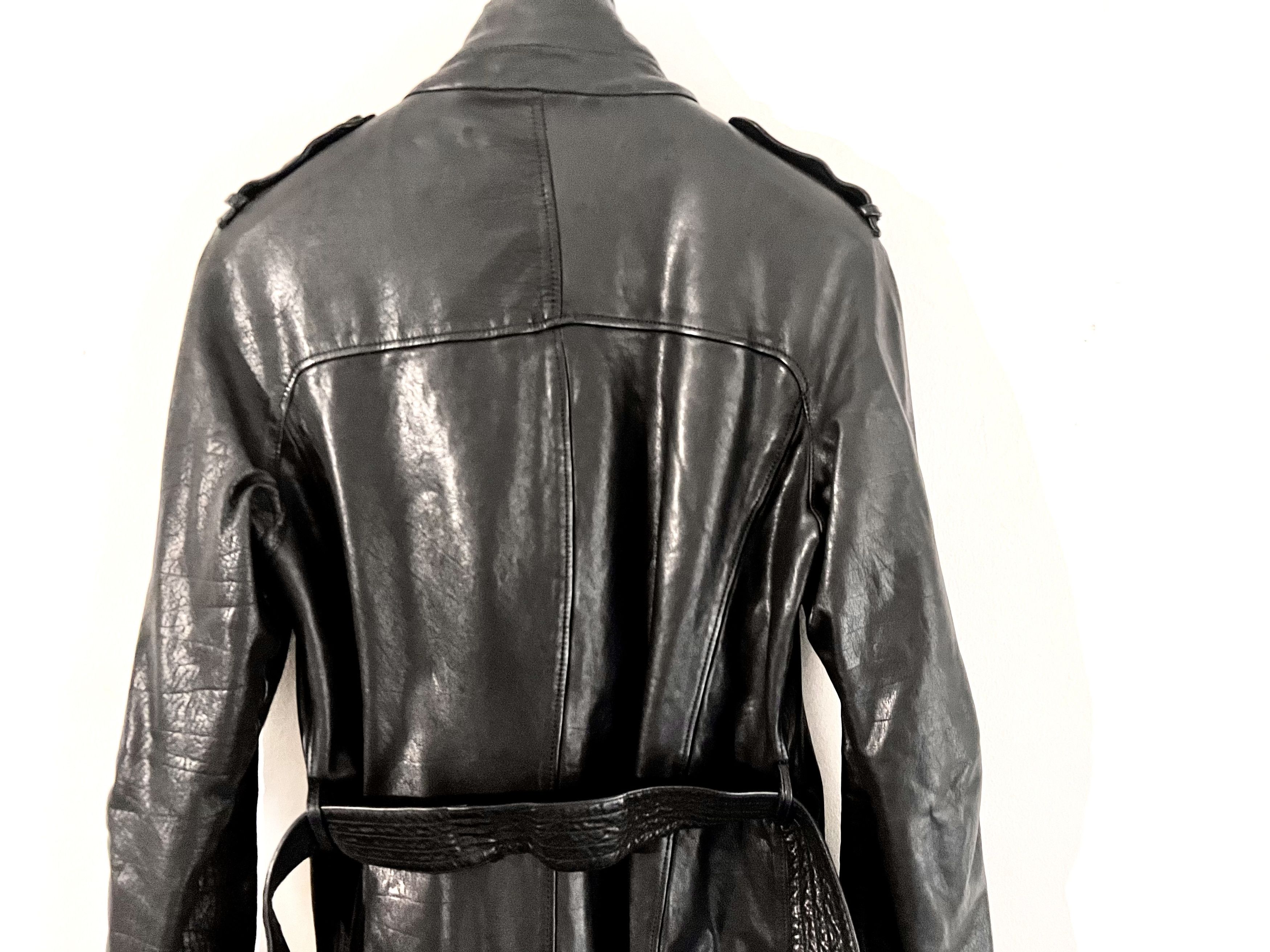 Miu Miu 9K RUNWAY MIU FW04 TRENCH Size L / US 10 / IT 46 - 5 Thumbnail
