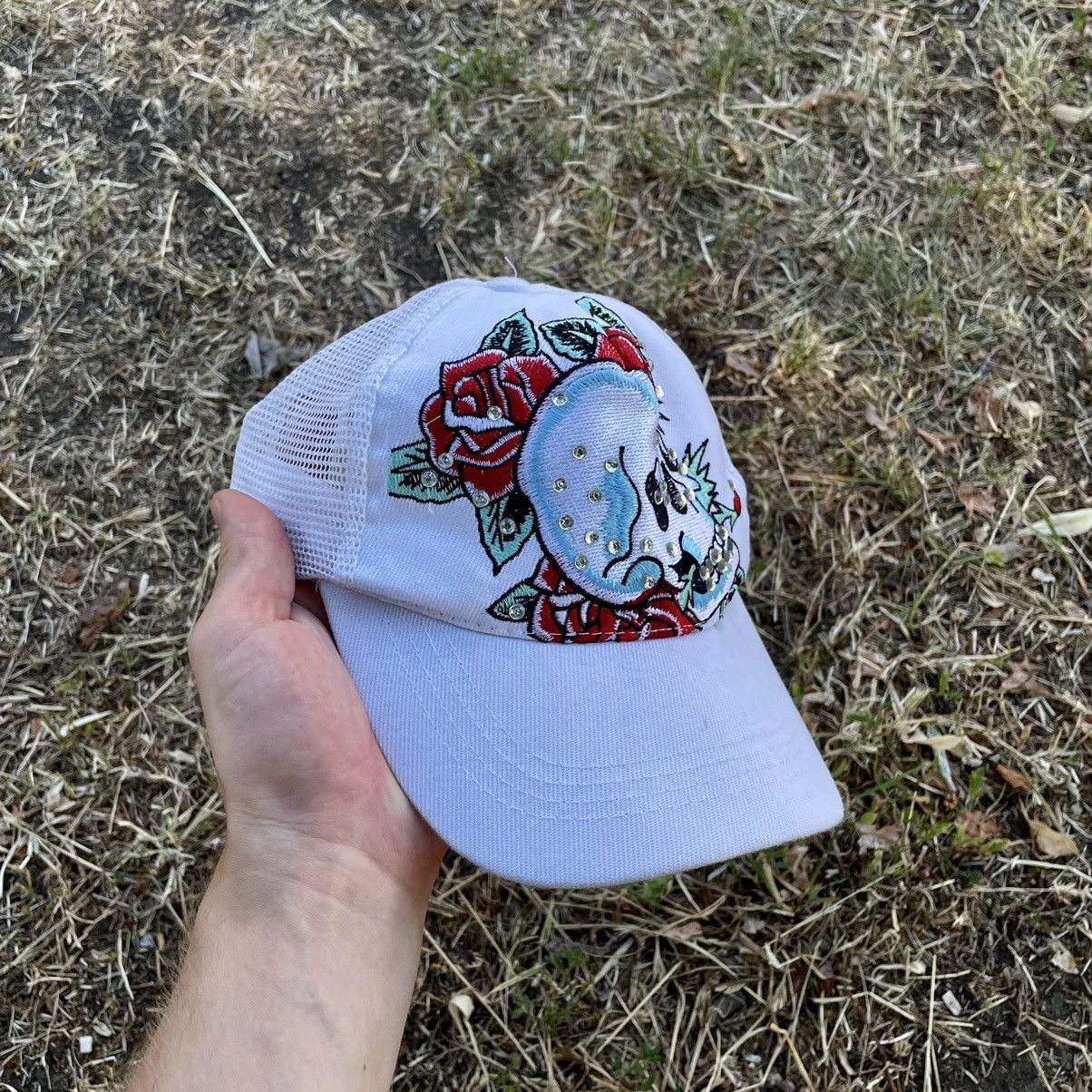 Vintage Vintage Y2K Ed Hardy Style Rose Graphic Trucker Hat Streetwe Size ONE SIZE - 1 Thumbnail