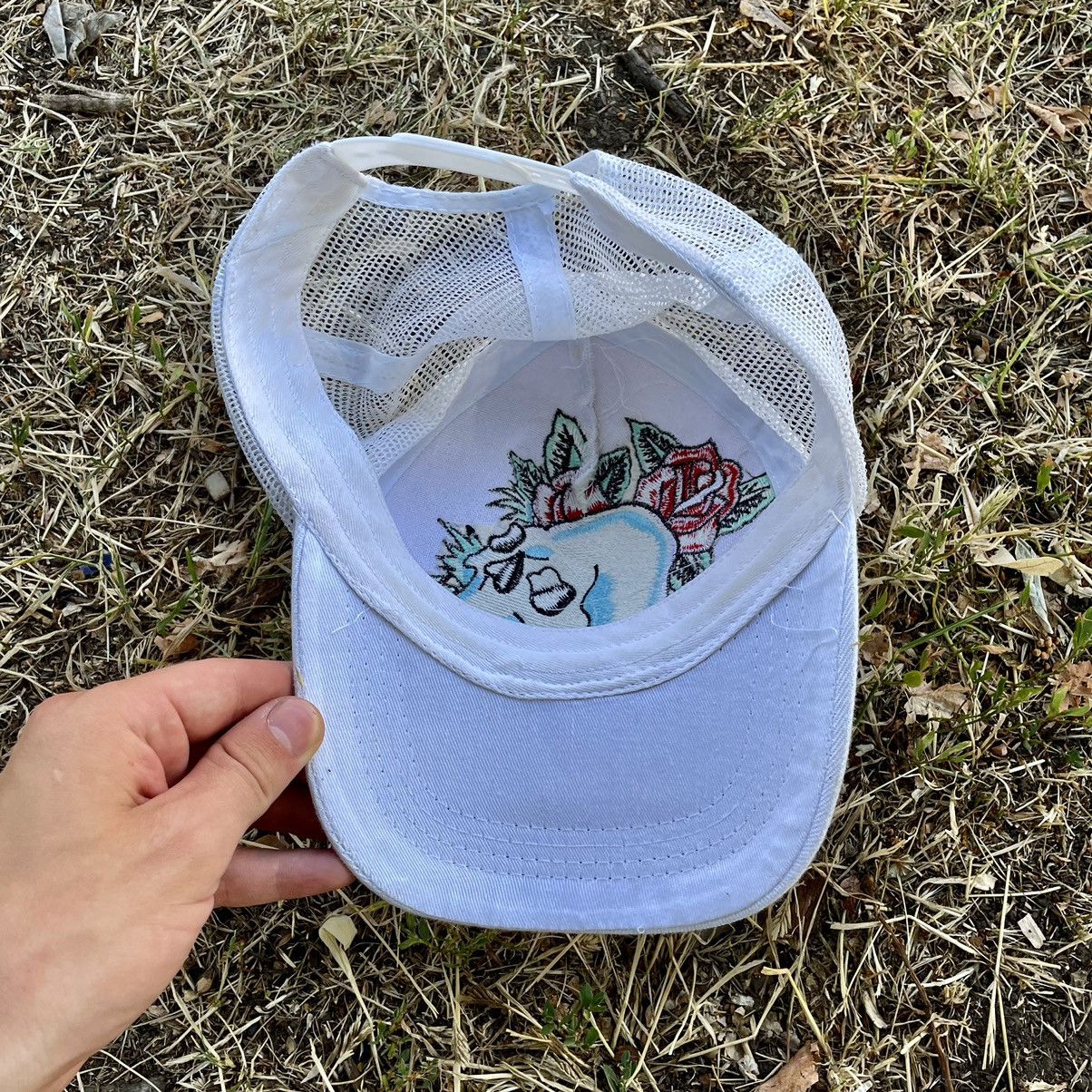Vintage Vintage Y2K Ed Hardy Style Rose Graphic Trucker Hat Streetwe Size ONE SIZE - 5 Thumbnail