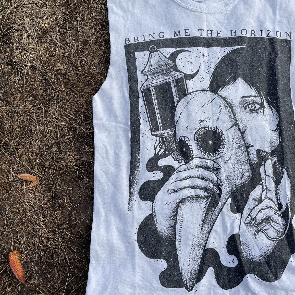 Vintage Vintage Y2K Goth Horror Graphic Tee Sun Faded Black Boxy S Size US S / EU 44-46 / 1 - 3 Thumbnail