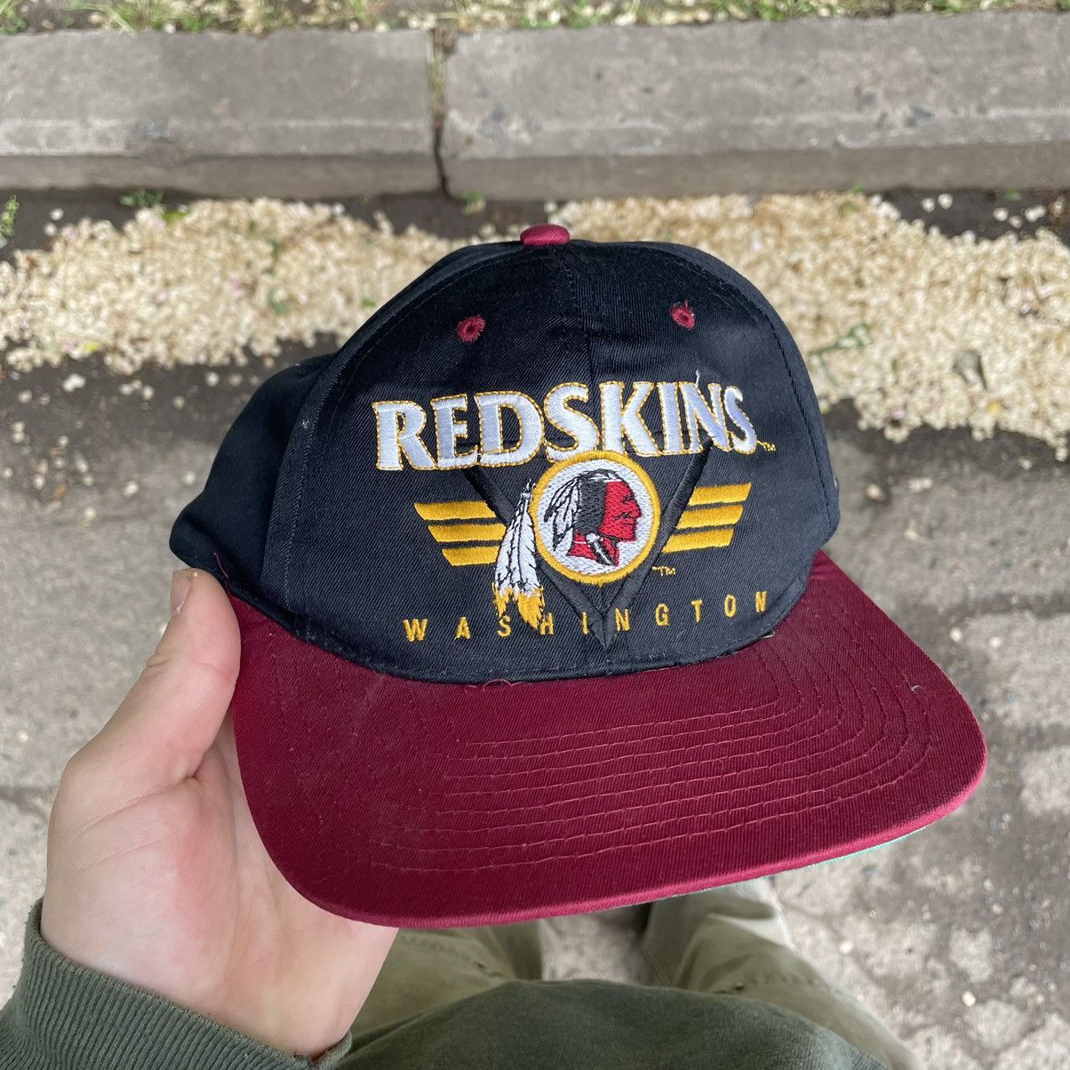 Vintage Vintage 90s Redskins Washington NFL Snapback Cap Hat Boxy OS Size ONE SIZE - 2 Thumbnail