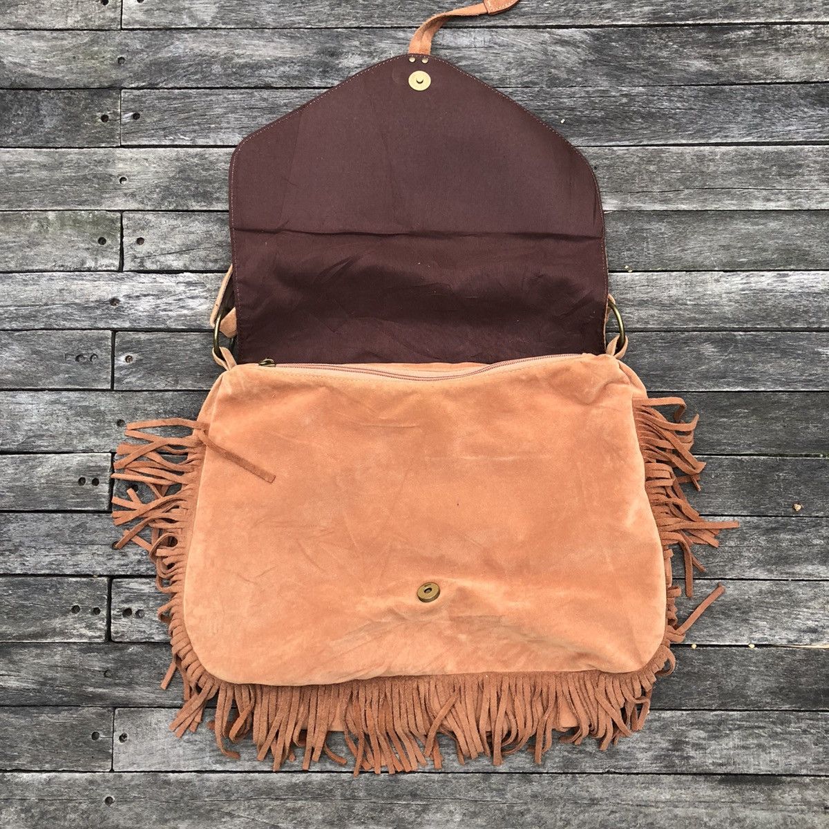 If Six Was Nine × Japanese Brand × Le Grande Bleu (L.G.B.) suede sling bag red indian Size ONE SIZE - 3 Thumbnail