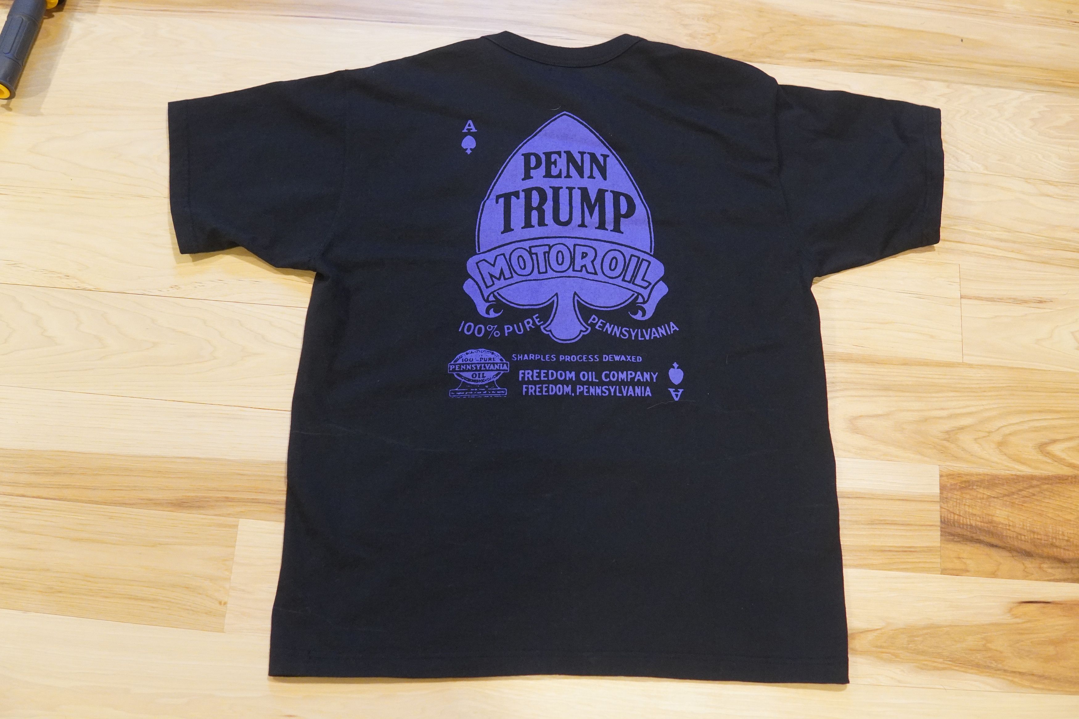 The Real McCoy's THE REAL MCCOY’s Penn. Trump Motor Oil T Shirt Size US M / EU 48-50 / 2 - 3 Thumbnail