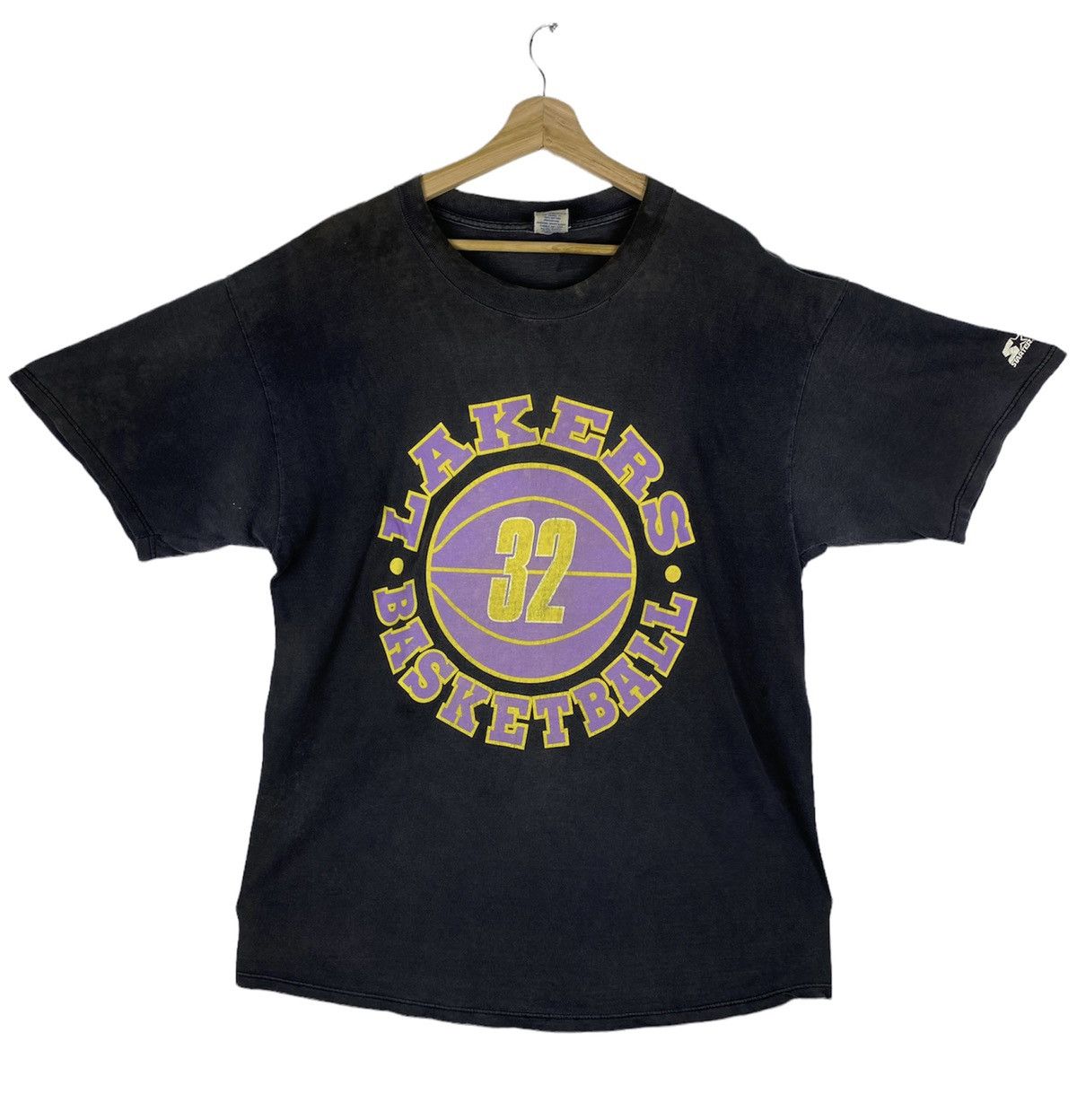 Vintage GONE 🔥 Vintage Trashed 90s Magic Johnson Lakers T Shirt Size US L / EU 52-54 / 3 - 1 Thumbnail