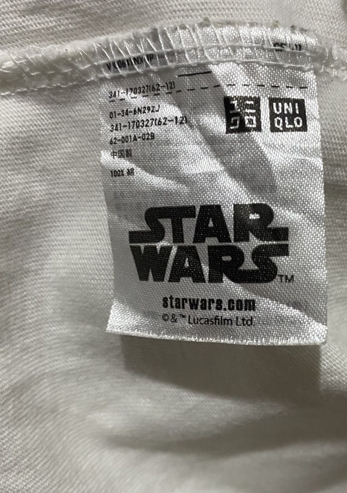 Star Wars OFFER 🔥 Vintage Y2K Uniqlo x Star Wars Tee T Shirt Size US L / EU 52-54 / 3 - 5 Thumbnail