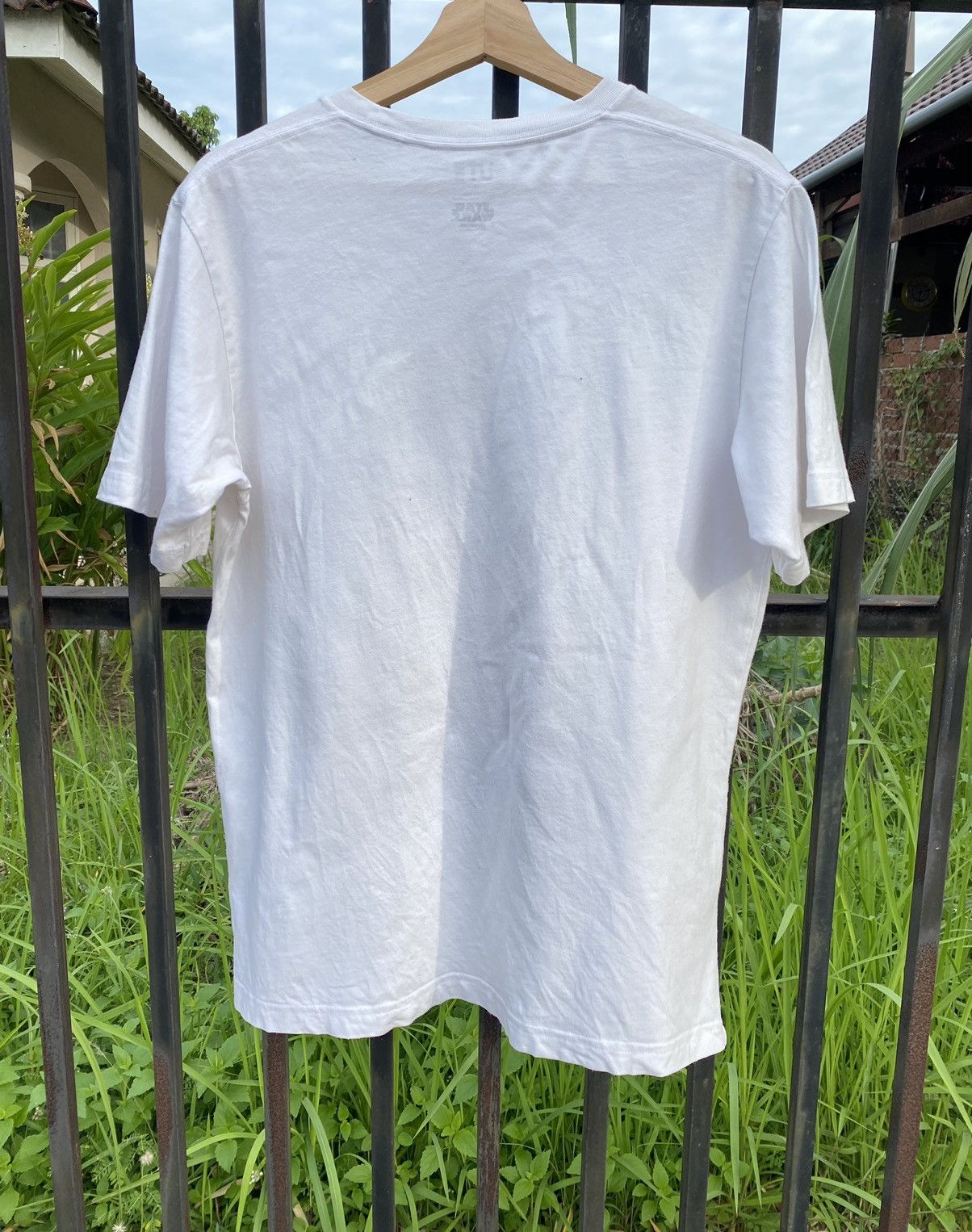 Star Wars OFFER 🔥 Vintage Y2K Uniqlo x Star Wars Tee T Shirt Size US L / EU 52-54 / 3 - 4 Thumbnail