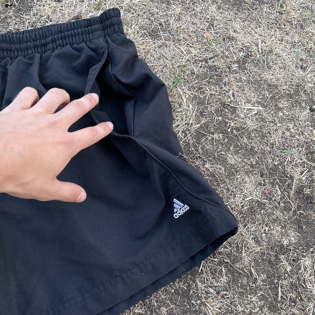 Vintage Vintage 90s Adidas Drill Shorts Striped Logo Streetwear 34 Size US 34 / EU 50 - 4 Thumbnail