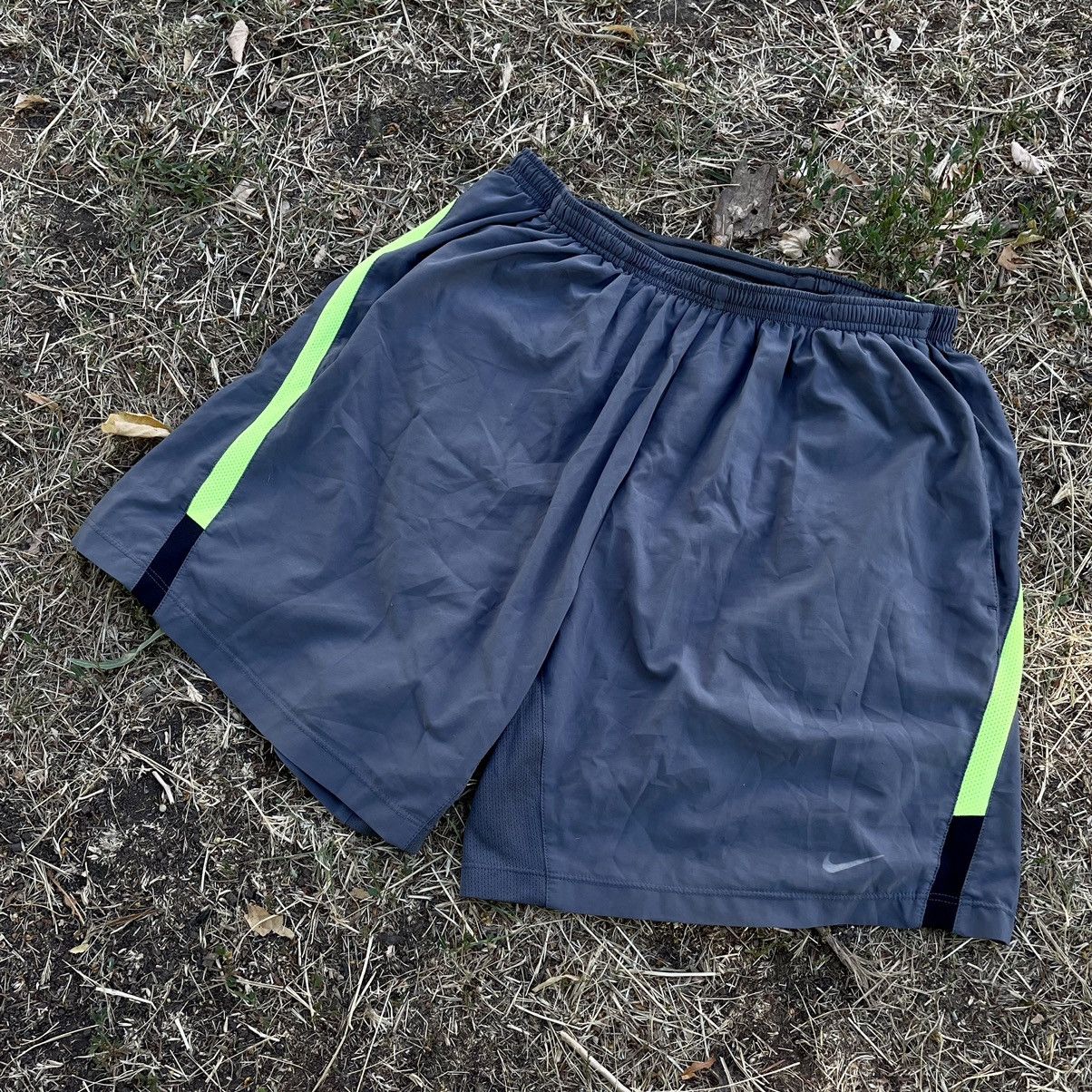 Nike Vintage Y2K Drill Nike Swoosh Logo Shorts Streetwear Size l Size US 34 / EU 50 - 2 Thumbnail