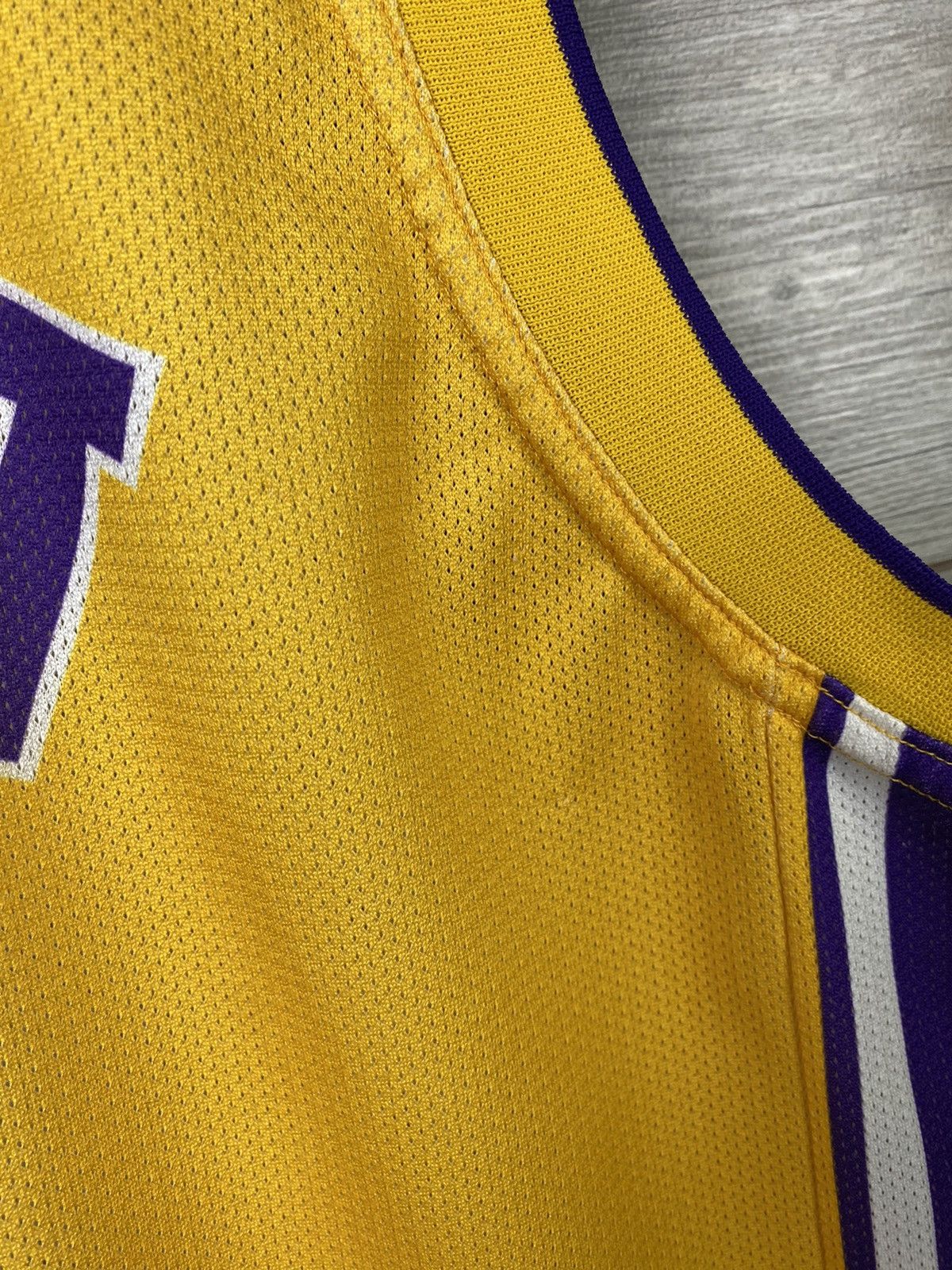 Champion × NBA Champion Kobe Bryant Lakers Basketball Shirt Jersey size XL Size US XL / EU 56 / 4 - 15 Thumbnail