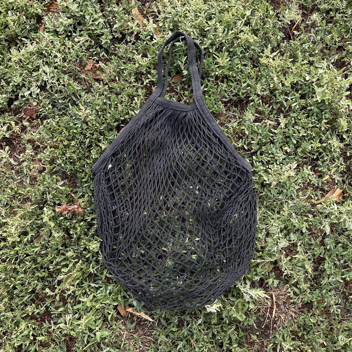 Vintage Vintage Y2K Black Mesh Crossbody Bag Streetwear Tapered OS Size ONE SIZE - 1 Thumbnail