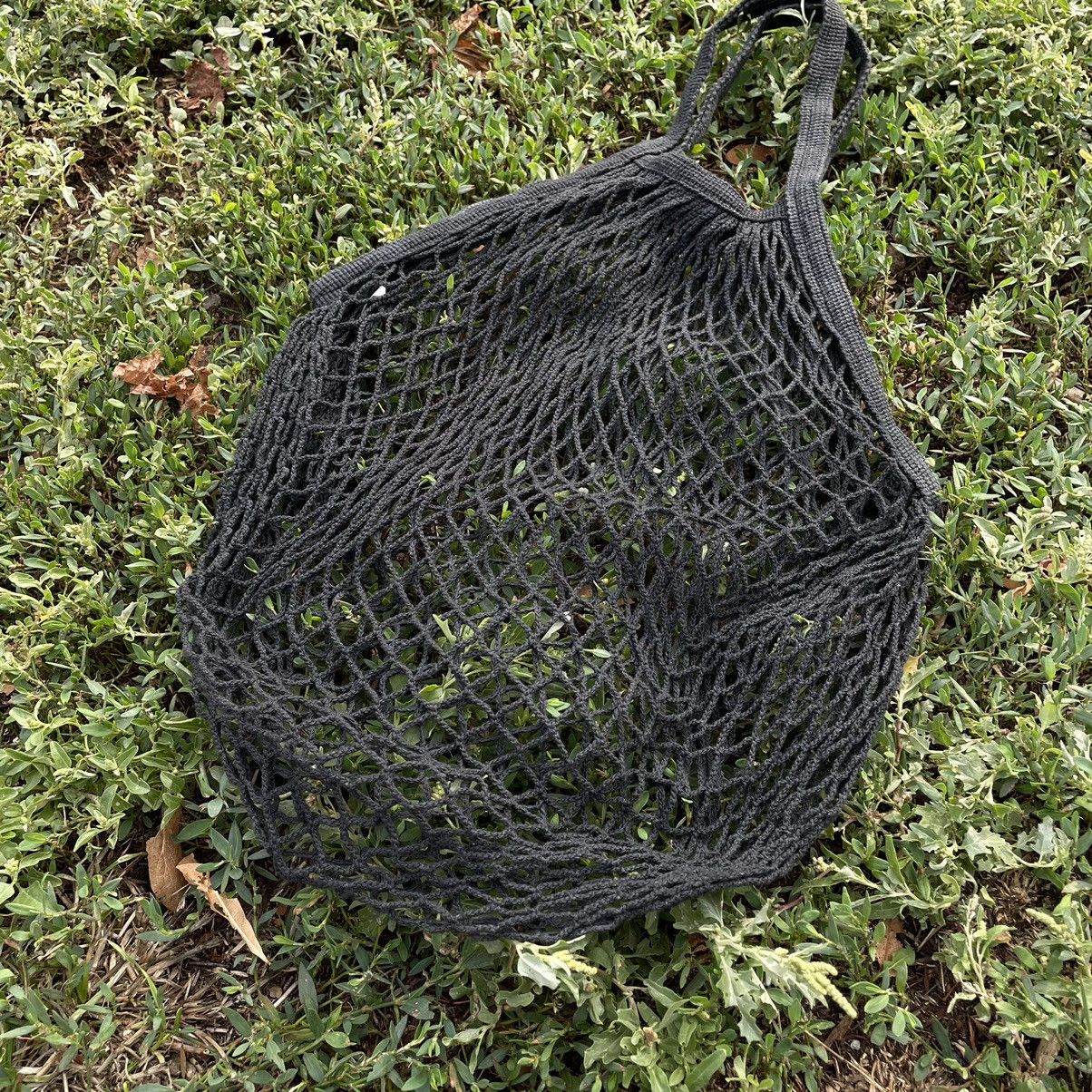 Vintage Vintage Y2K Black Mesh Crossbody Bag Streetwear Tapered OS Size ONE SIZE - 2 Thumbnail