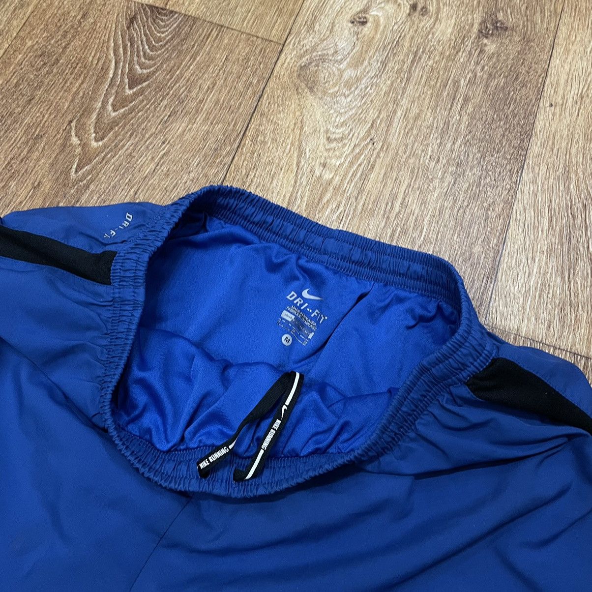 Vintage Y2K Nike Swoosh Shorts Streetwear Casual Blue Distressed M Size US 32 / EU 48 - 5 Thumbnail