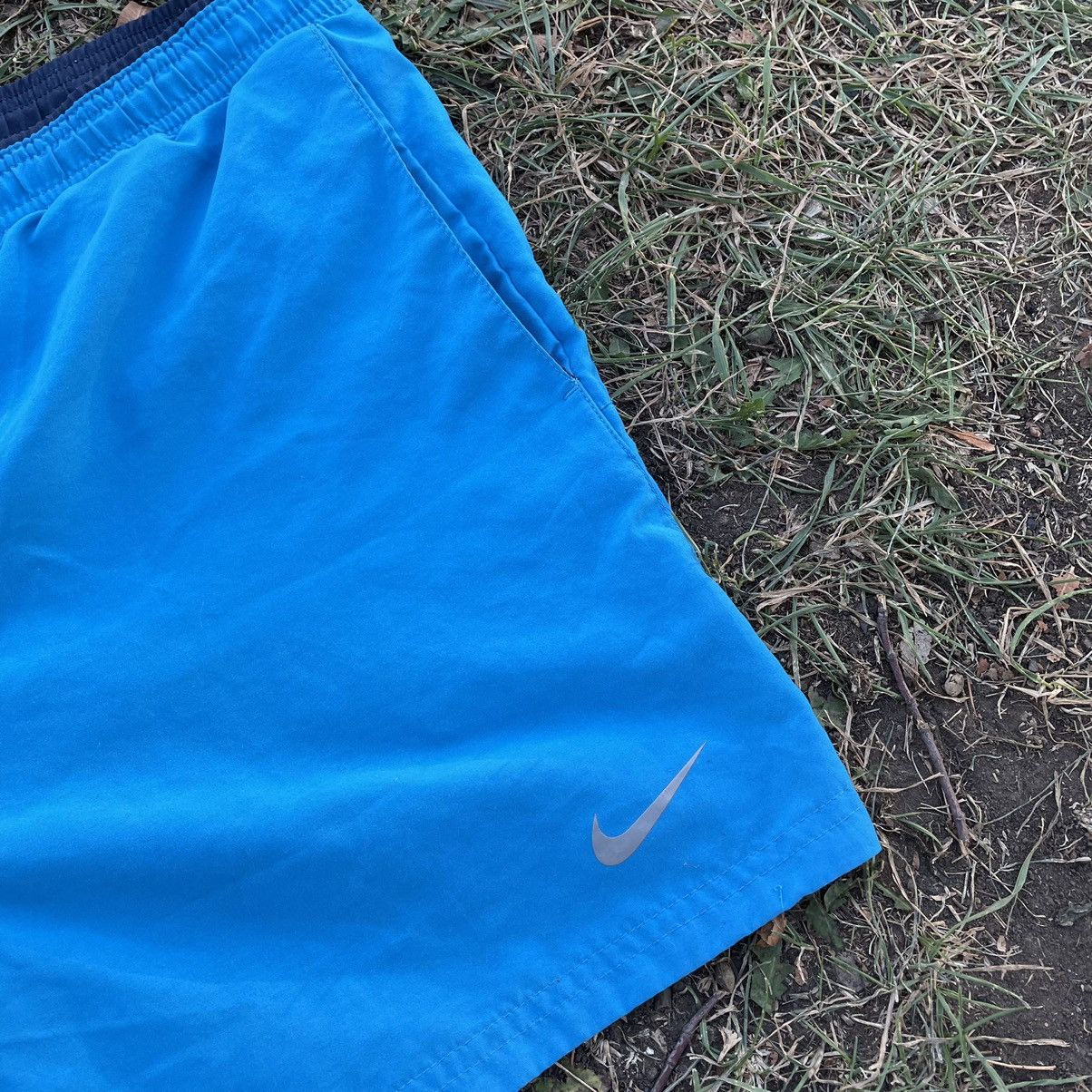 Vintage Vintage 90s Nike Swoosh Shorts Y2K Streetwear Blue Washed 36 Size US 36 / EU 52 - 3 Thumbnail