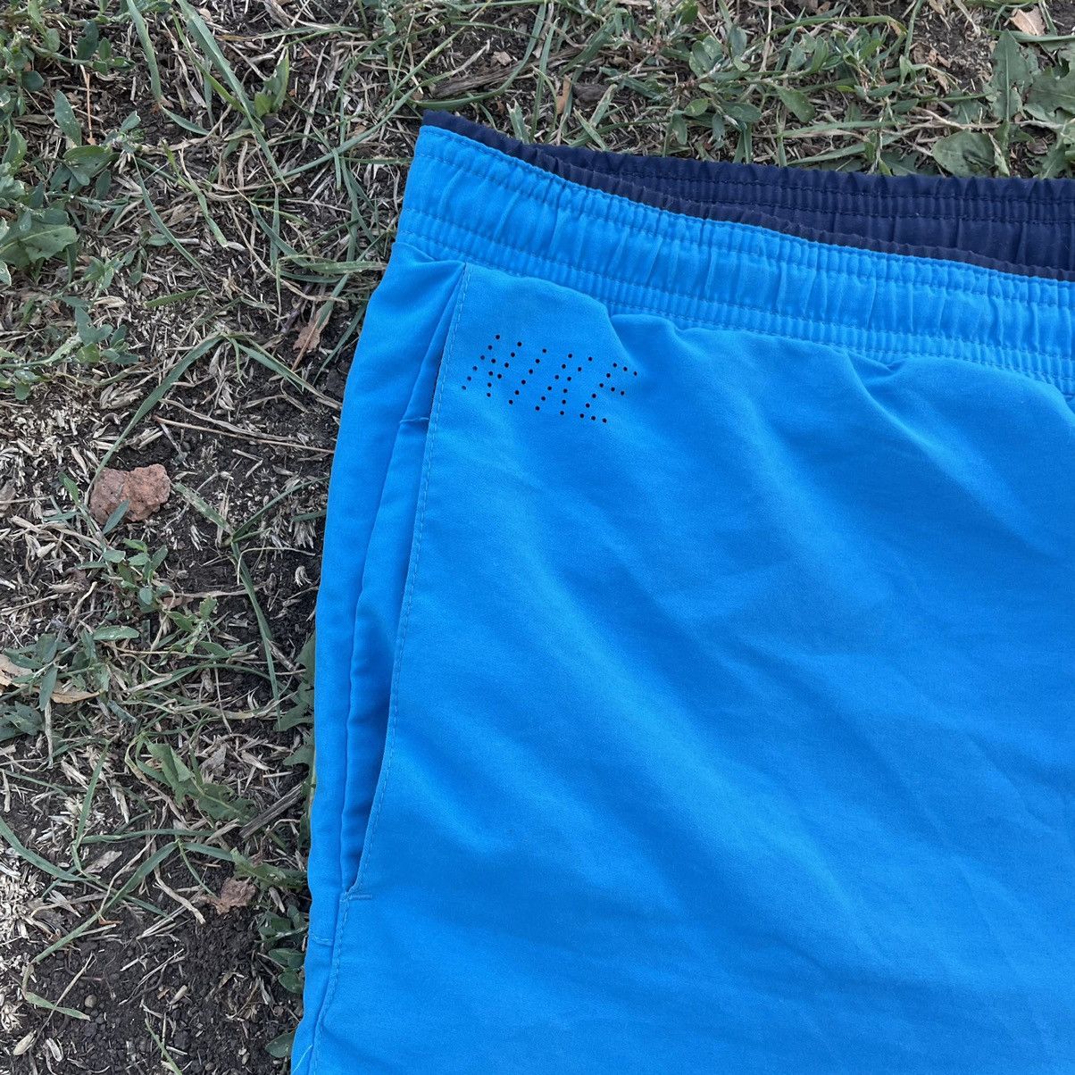 Vintage Vintage 90s Nike Swoosh Shorts Y2K Streetwear Blue Washed 36 Size US 36 / EU 52 - 4 Thumbnail