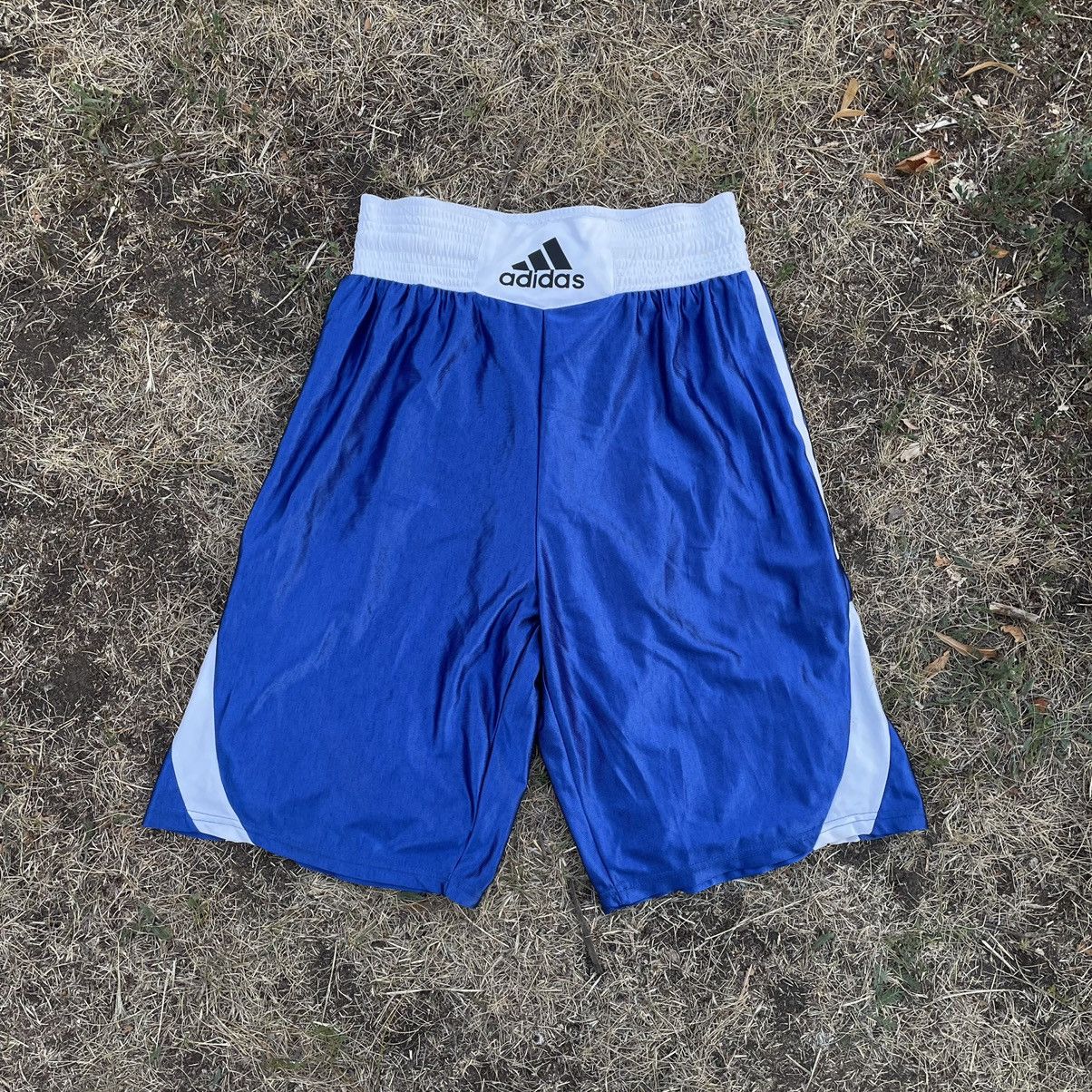 Vintage Vintage Y2K Adidas Baggy Box Logo Shorts Streetwear Faded 36 Size US 36 / EU 52 - 1 Thumbnail