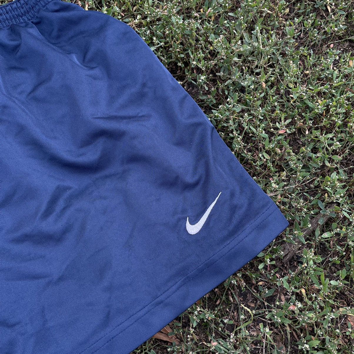 Nike Vintage Y2K Nike Umbro Logo Shorts Streetwear 90s Size US 34 / EU 50 - 3 Thumbnail
