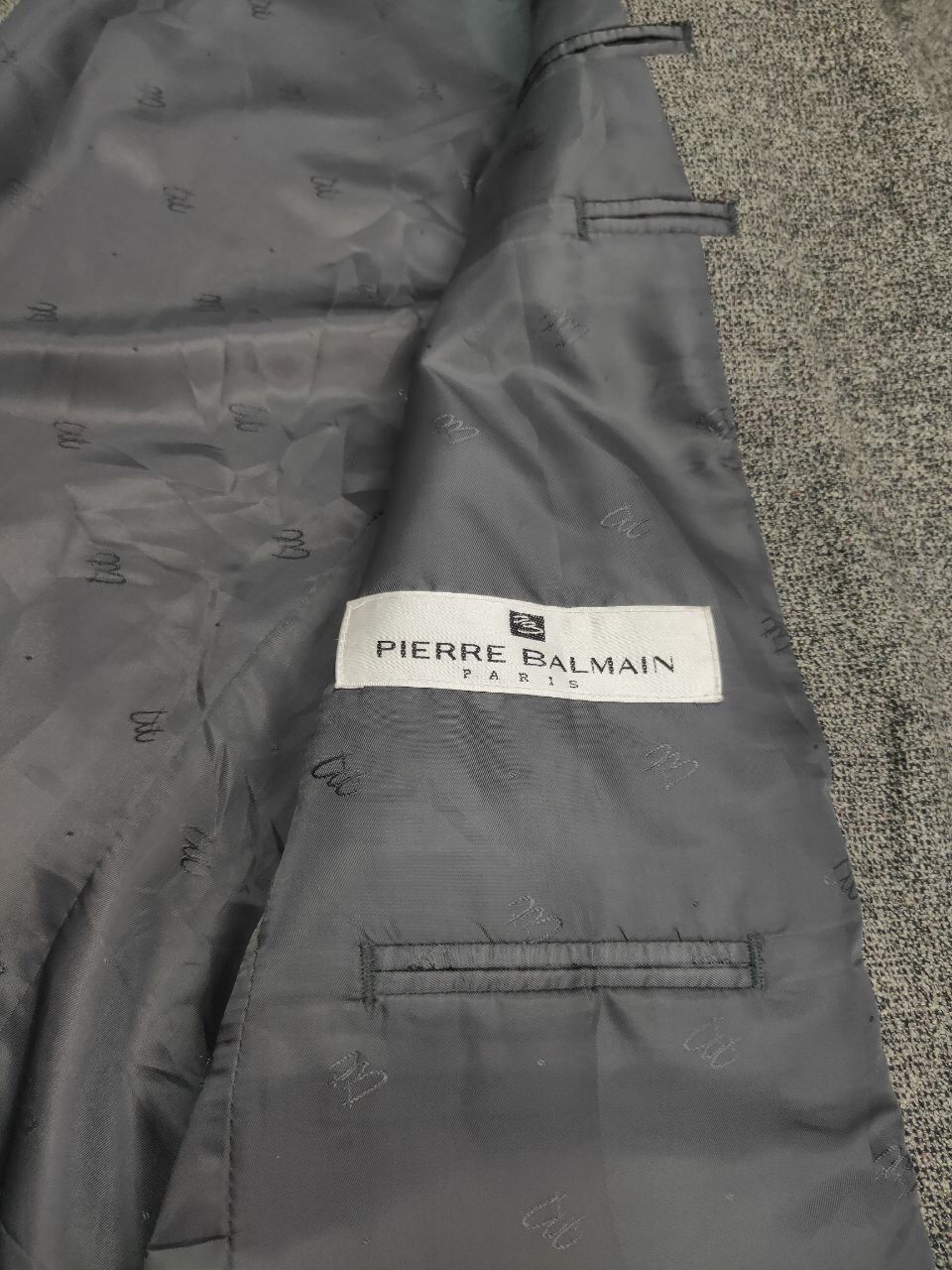 Pierre Balmain × Vintage VINTAGE PIERRE BALMAIN PARIS BLAZER Size US M / EU 48-50 / 2 - 5 Thumbnail